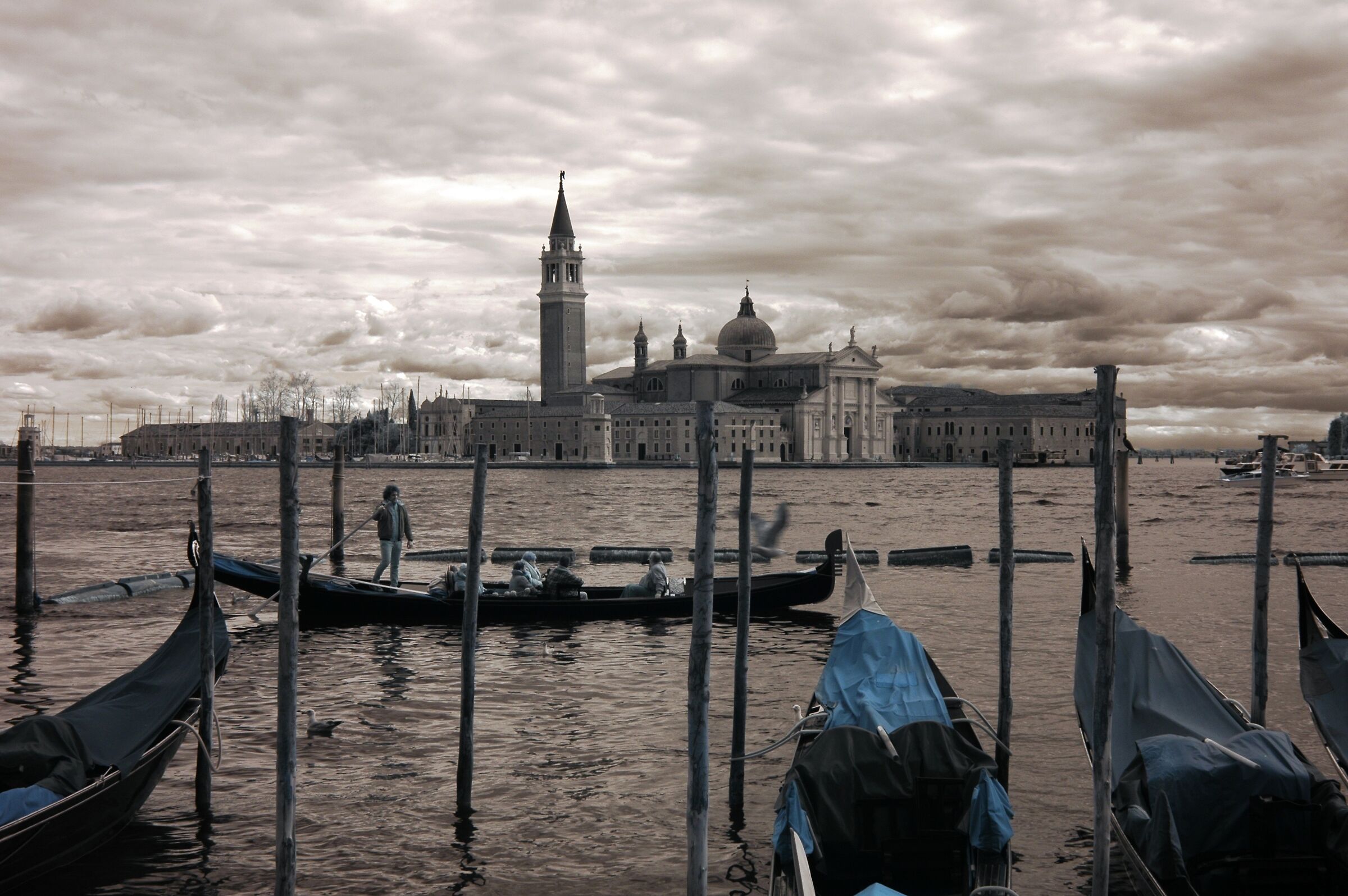 Gondole da Piazza San Marco II