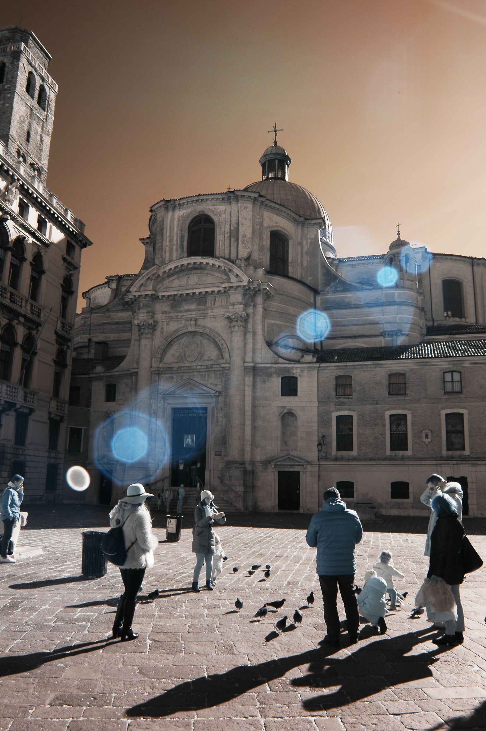 Giochi nella piazza di Santa Lucia