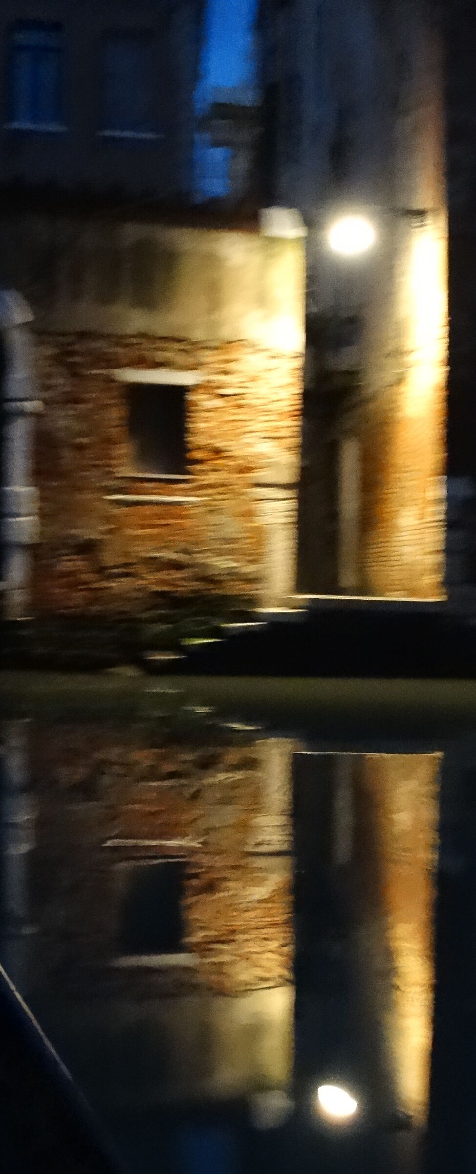 Gita notturna in gondola II