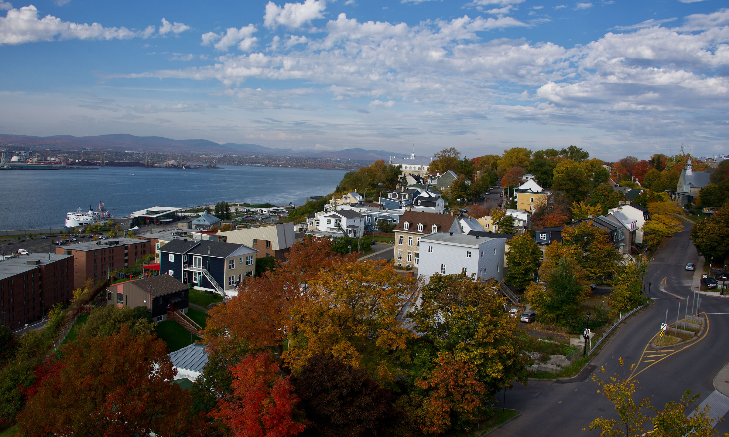 The other side of the St. Lawrence River, Lévis