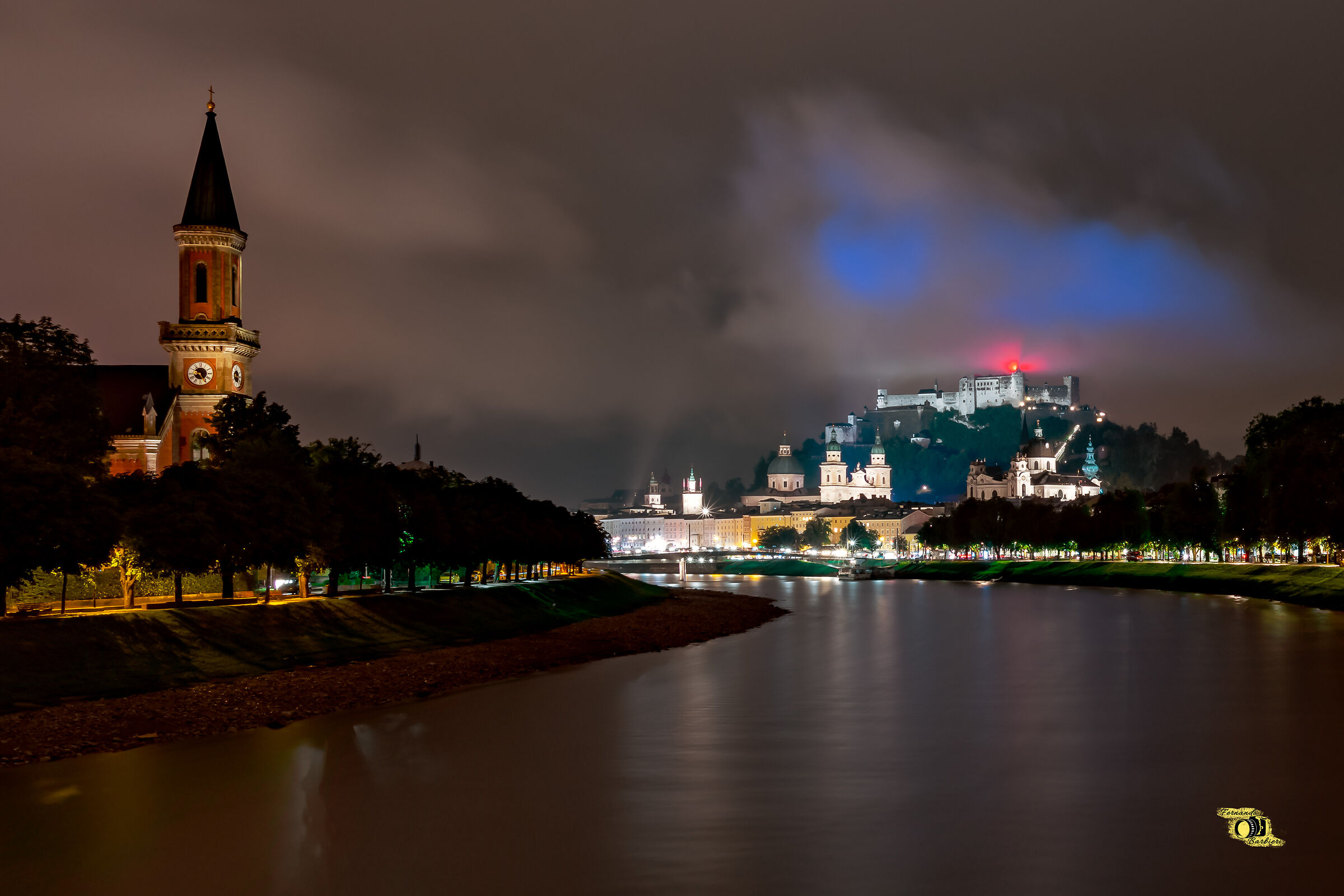 Salisburgo by night