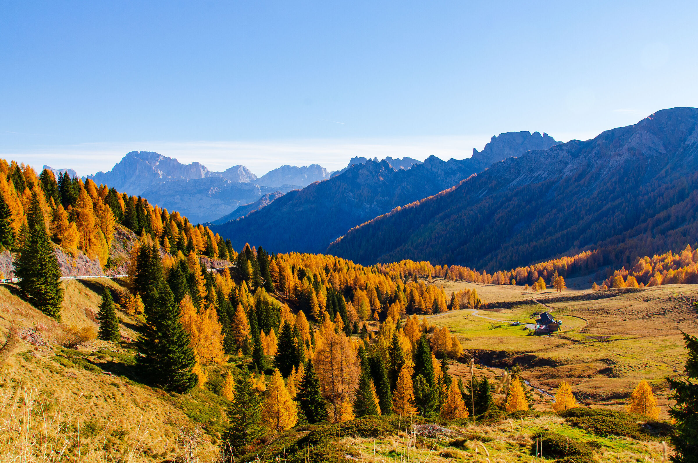 Autumn from the Valles Pass