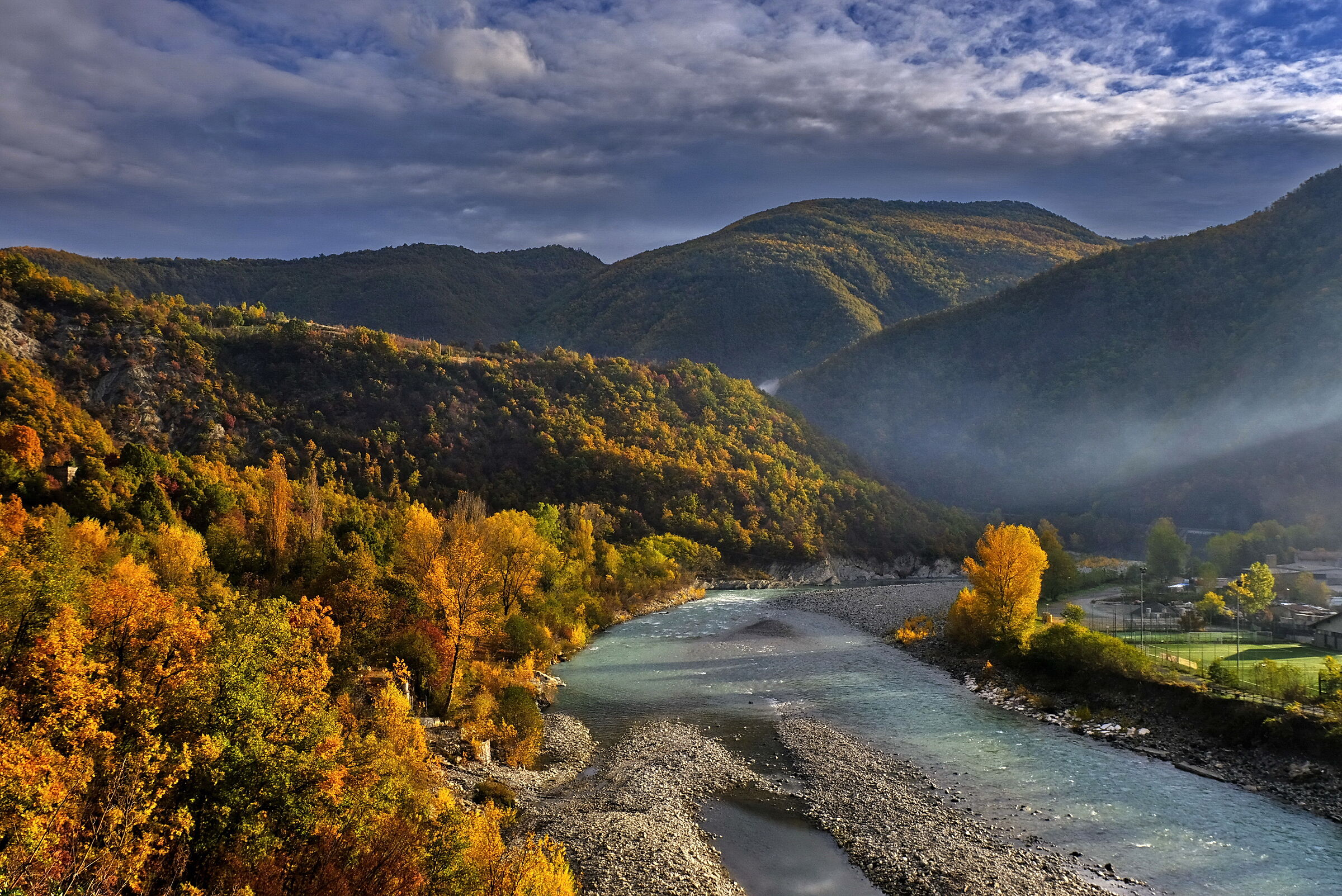 sole di primo mattino in valtrebbia