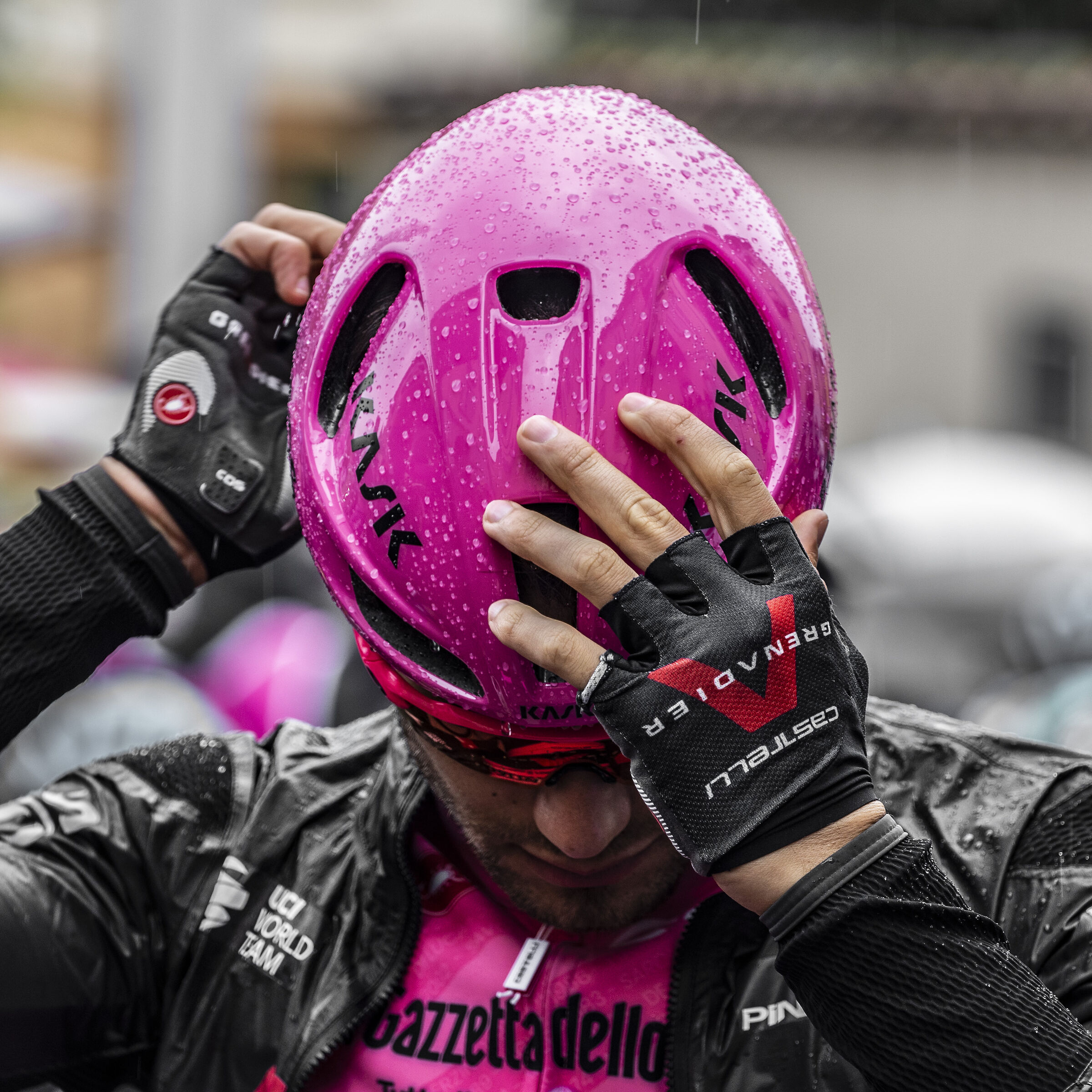 Giro d'italia 2021 Filippo Ganna in pink