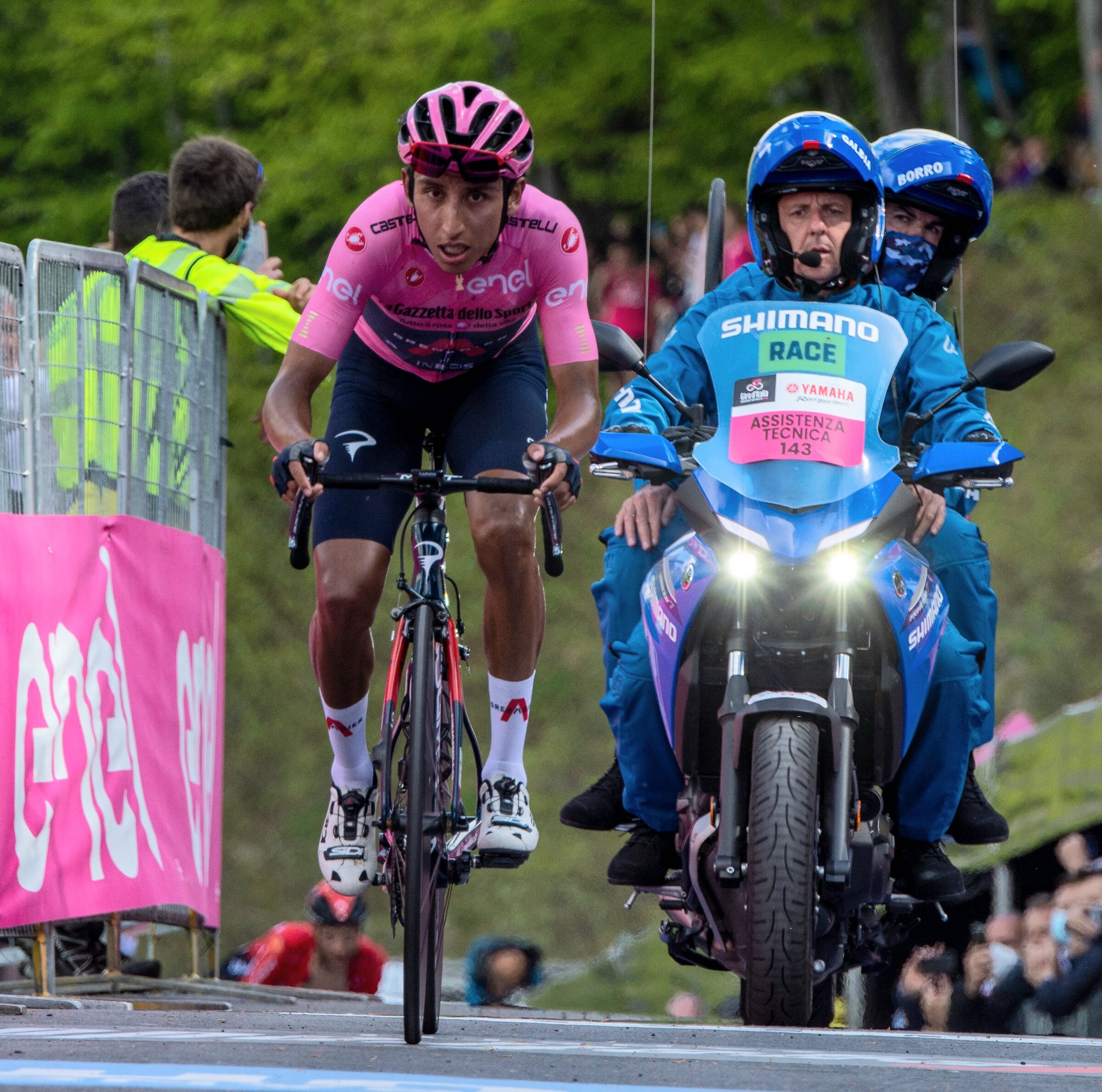 Egan Bernal Giro d'Italia 2021 arrival Alpe di Mera