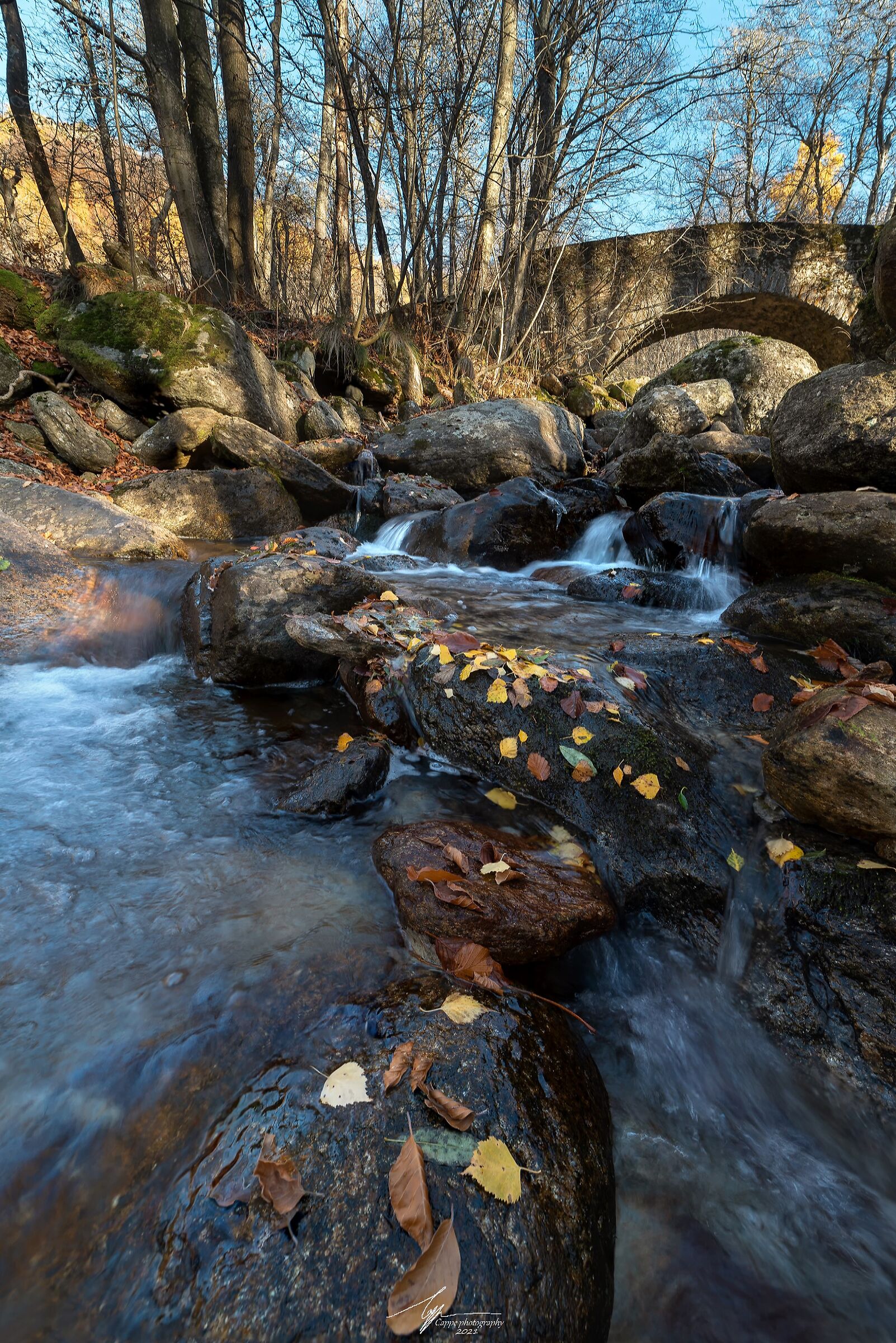 Cascata sotto il ponte in pietra, Settimo Vittone (to)