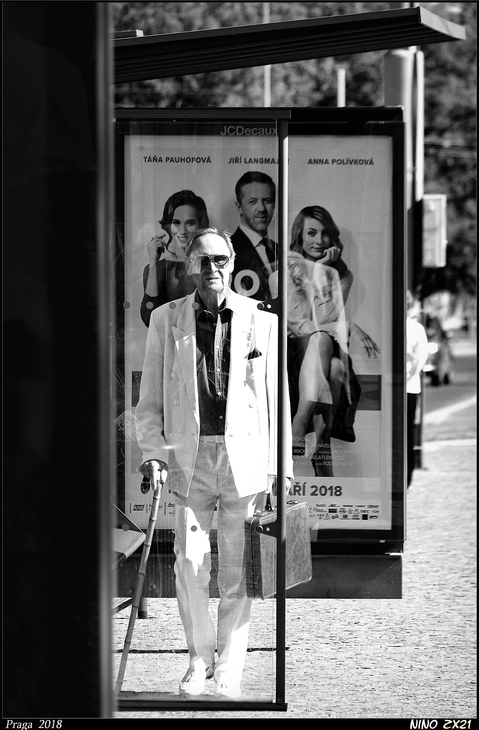 L'uomo con la valigia