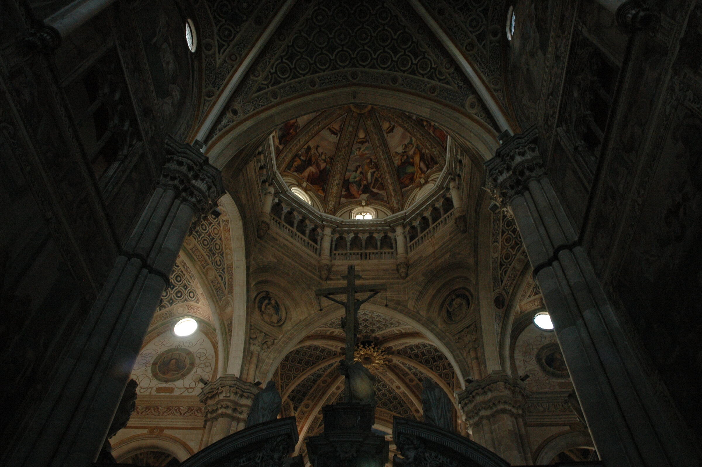 interno chiesa 3