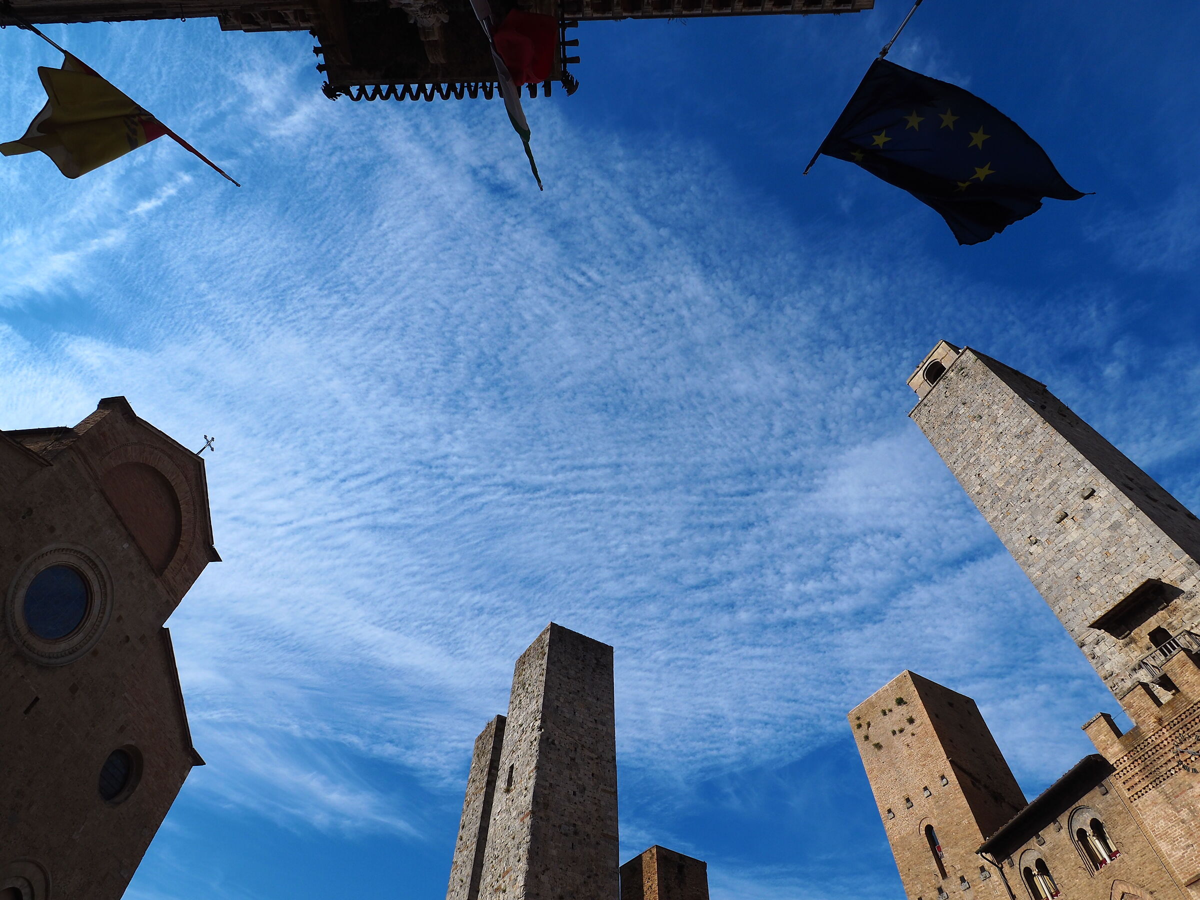 Il cielo sopra San Gimignano