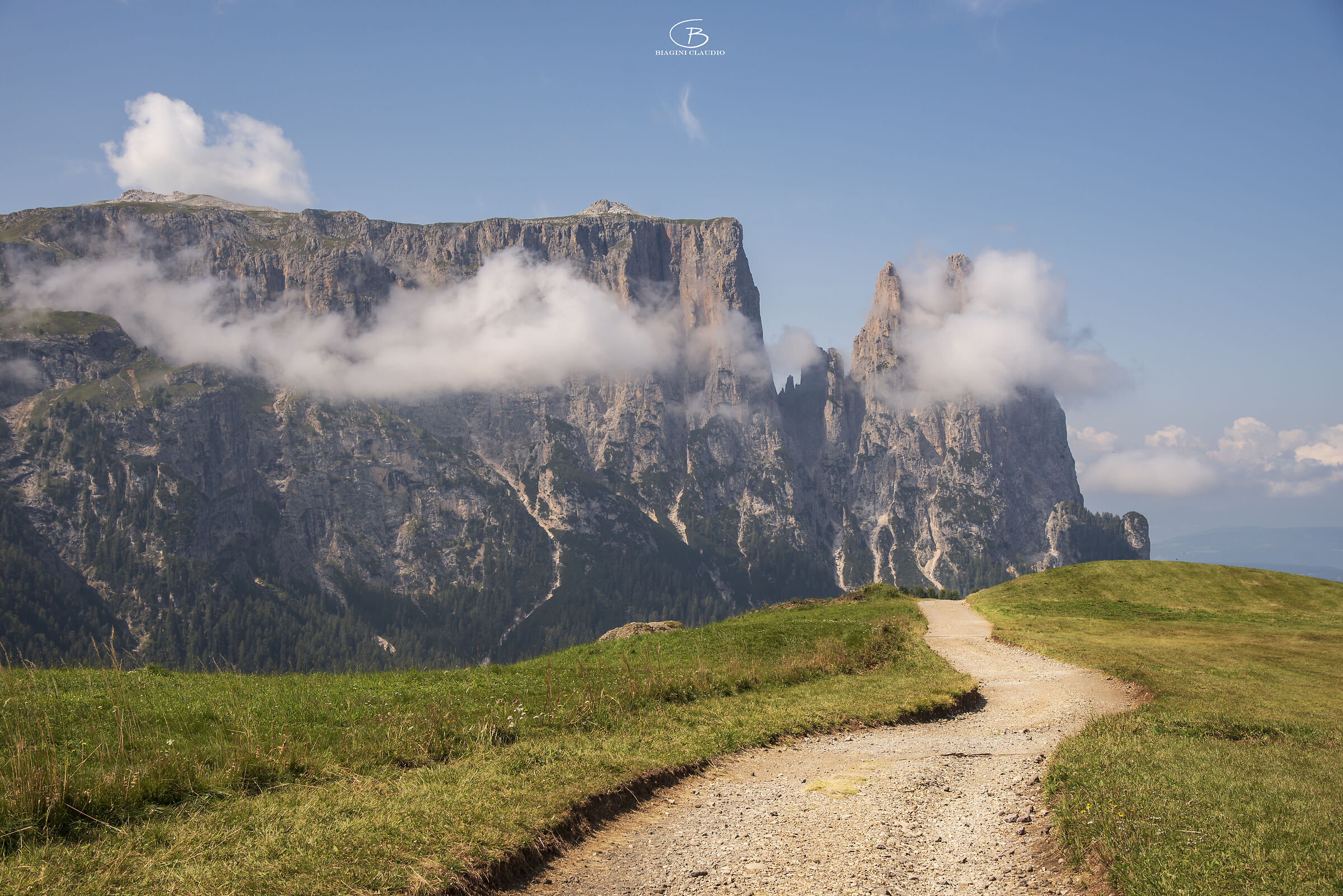 The road to the Scillar