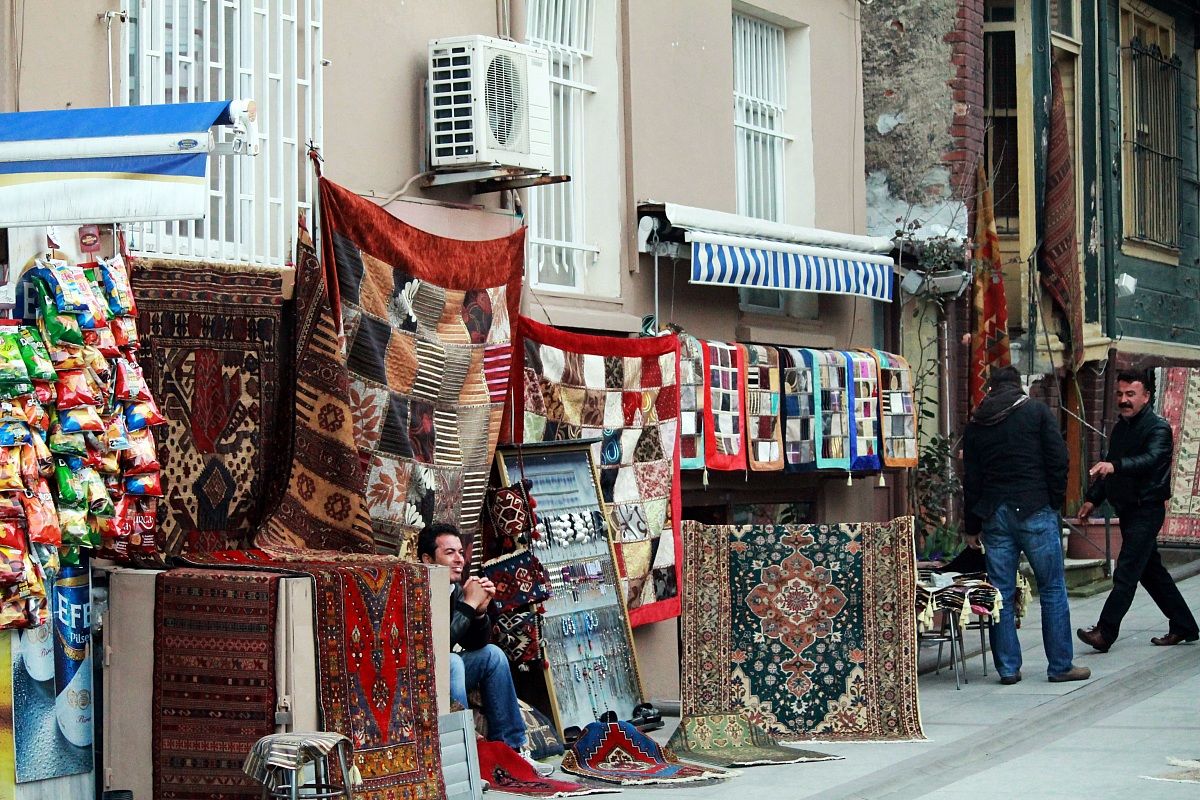 A carpet salesman ..