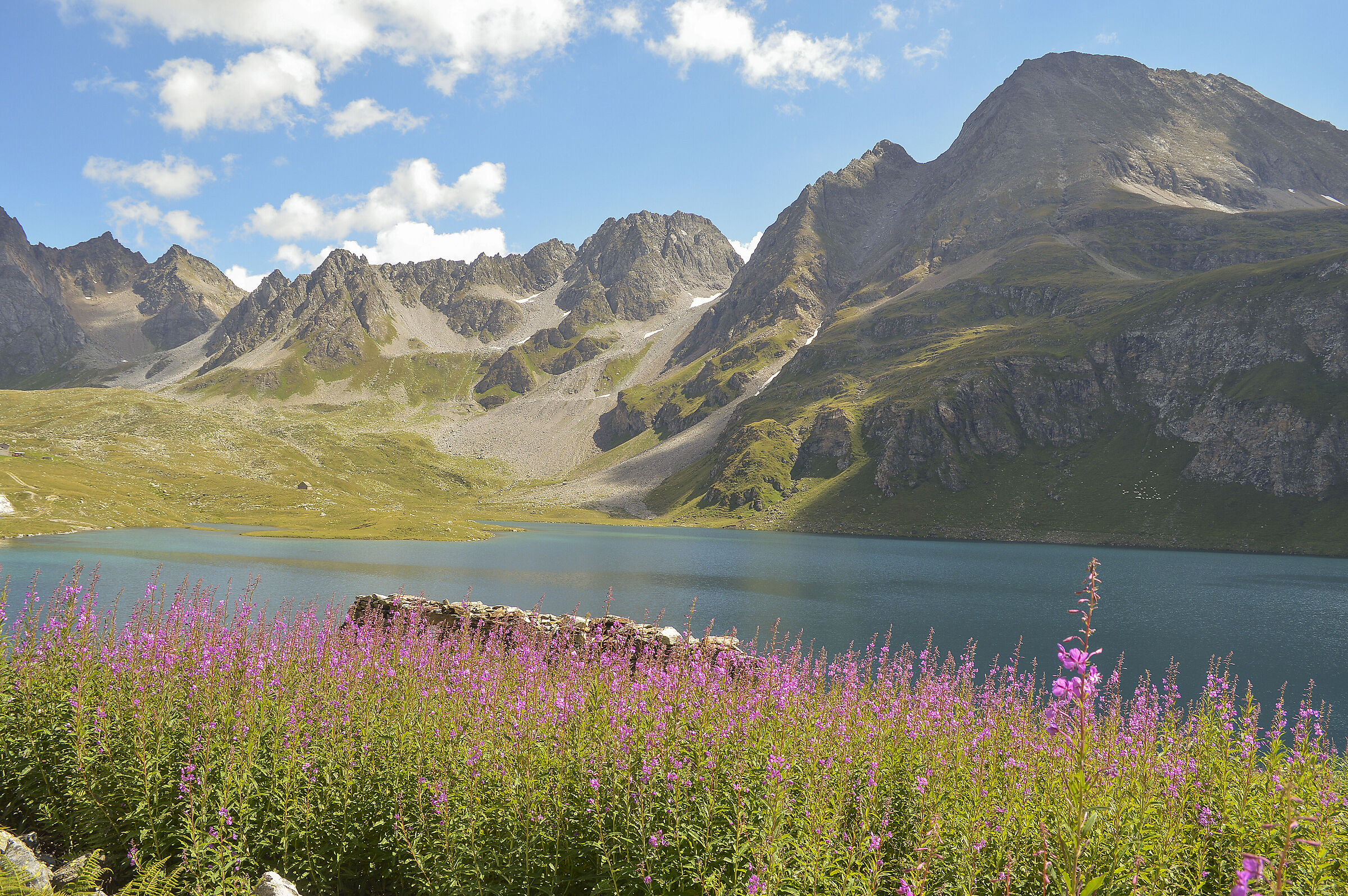 Lago Kastel O Castel Val Formazza