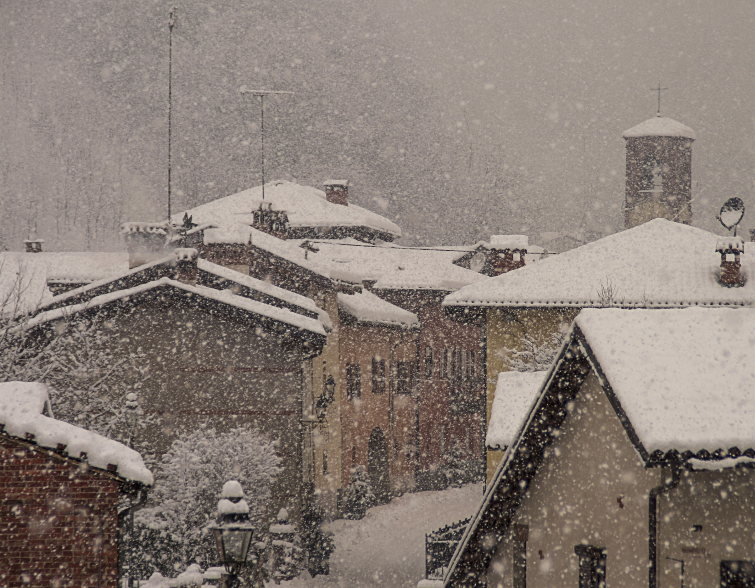 Nevicata di paese