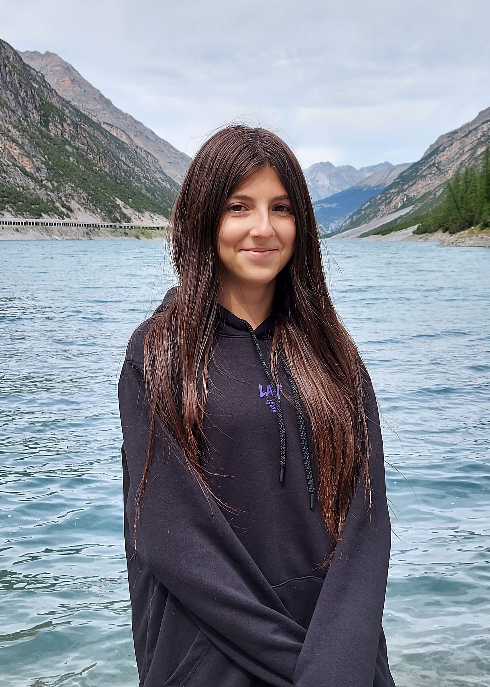 My model at lake livigno