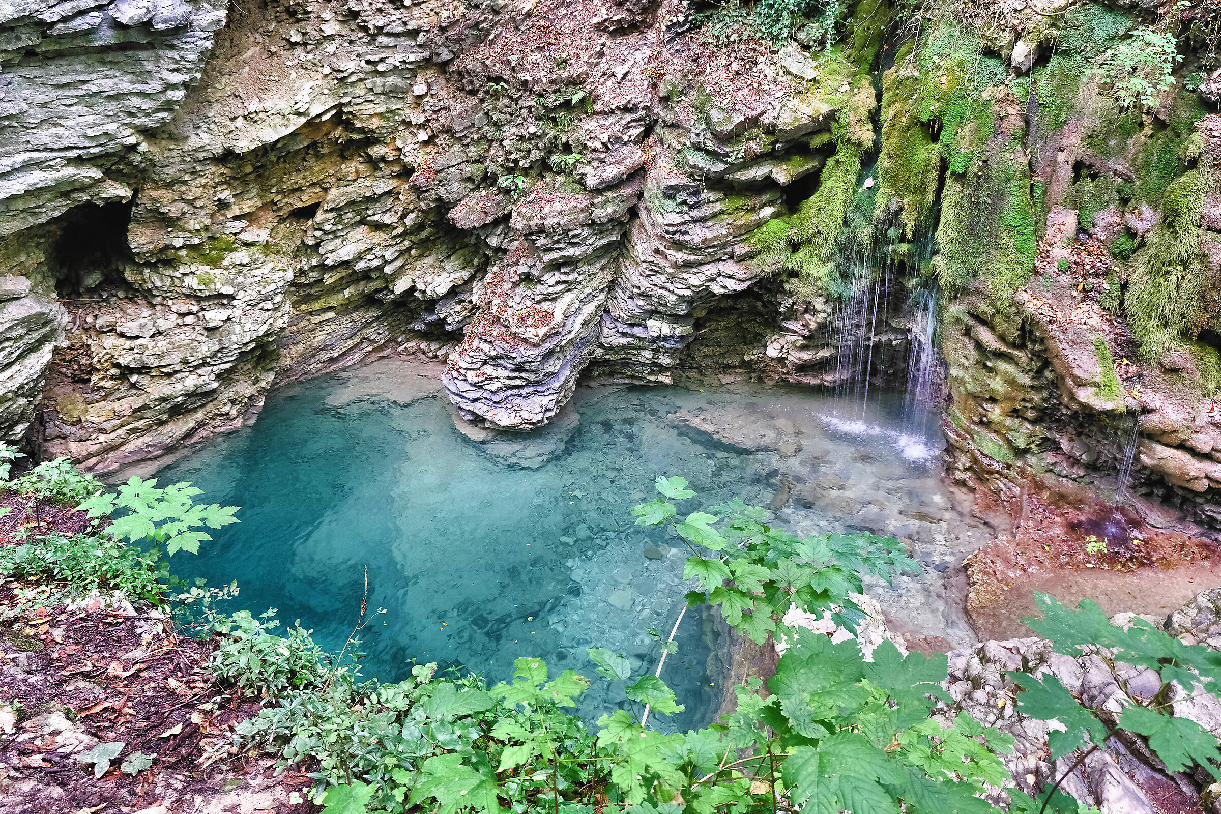 Pozza verso grotta azzurra - Zumelle
