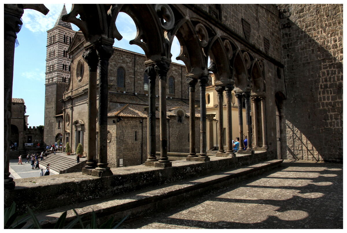 Piazza S. Lorenzo - Viterbo