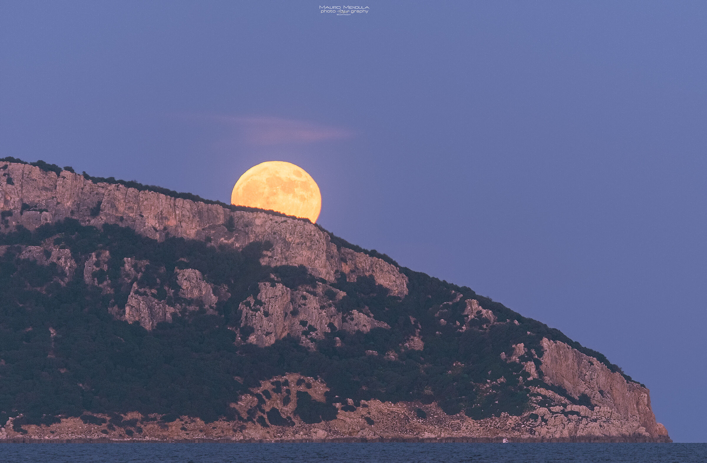 Figarolo (Golfo Aranci) and the full moon