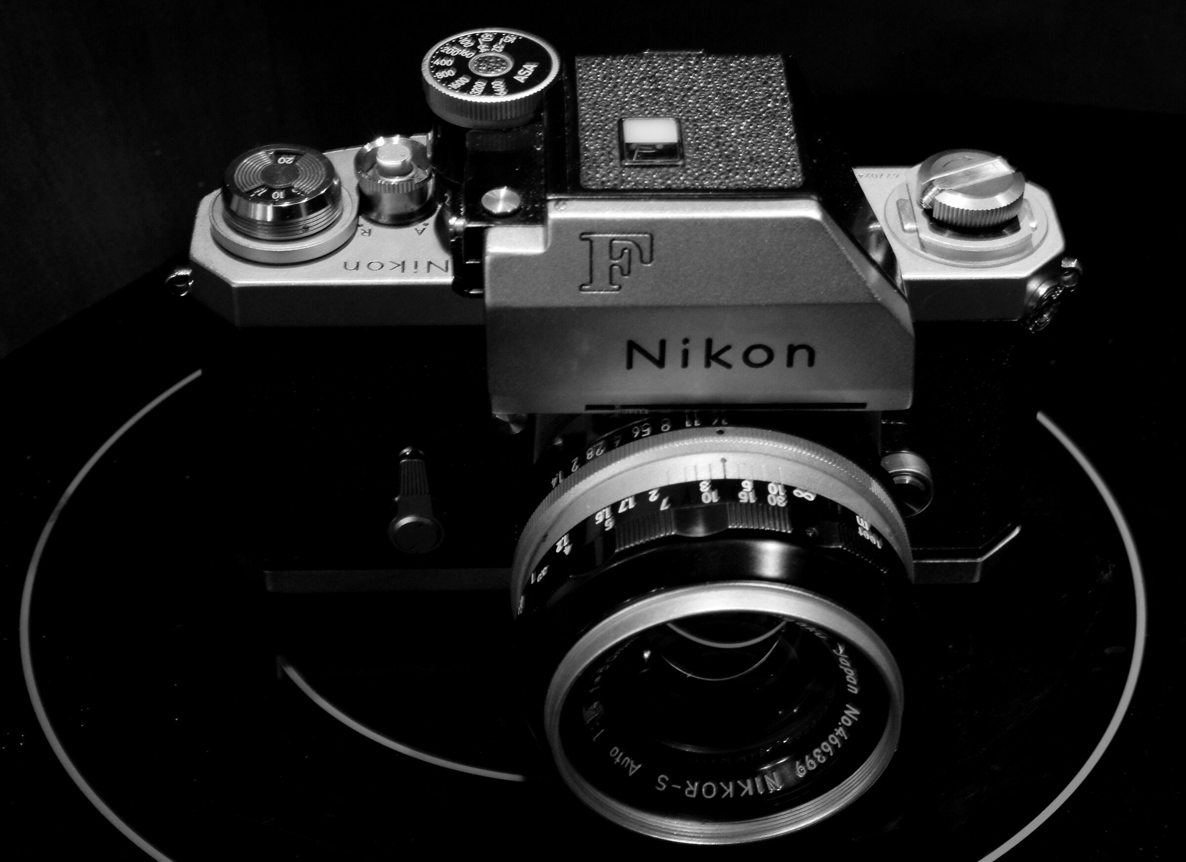 Nikon F