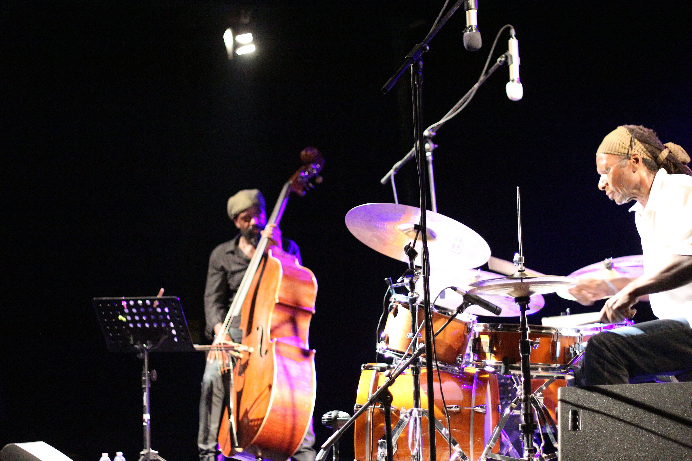 Hamid Drake soloing & Brad Jones