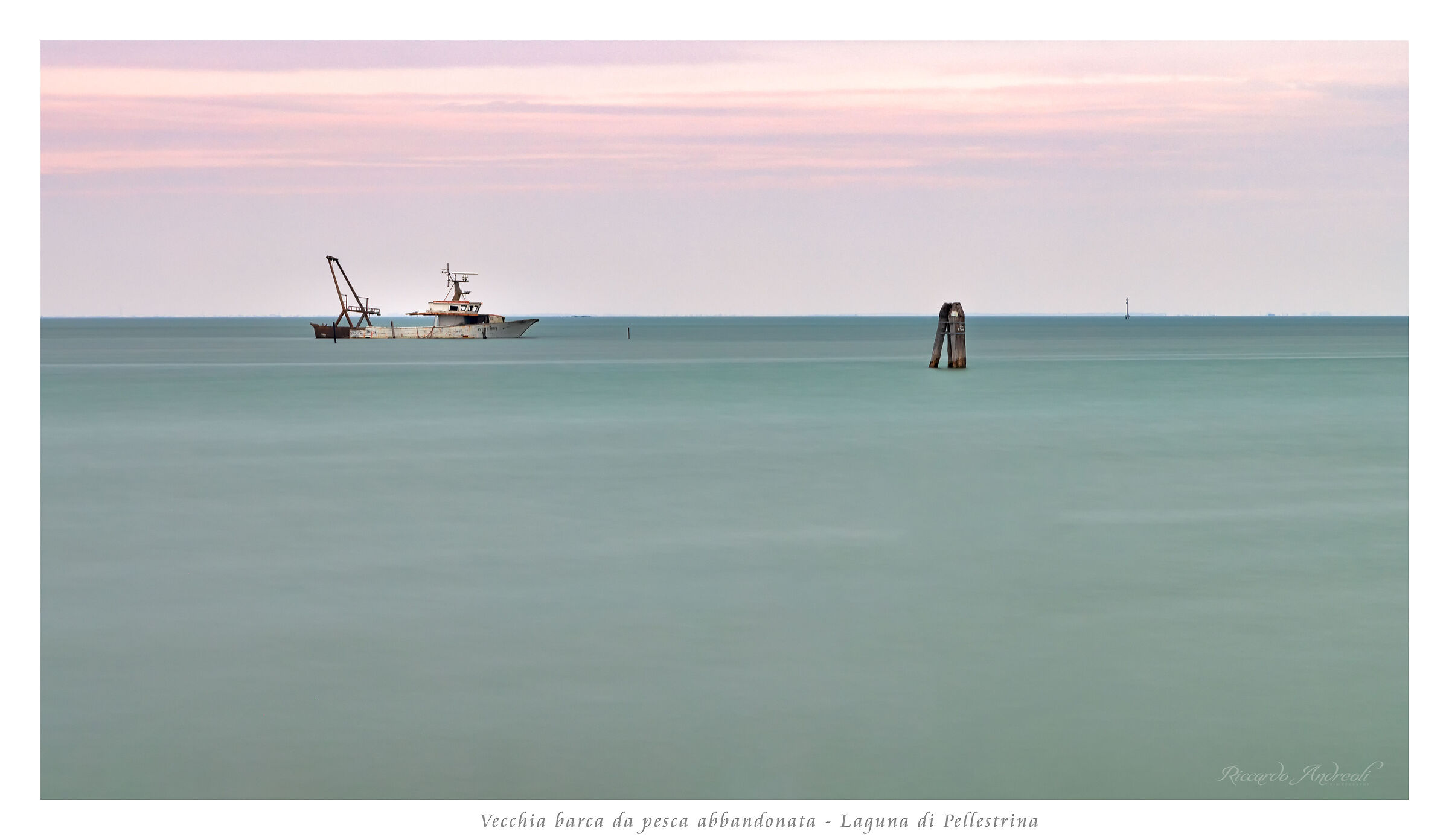 Pellestrina-Abandoned fishing boat
