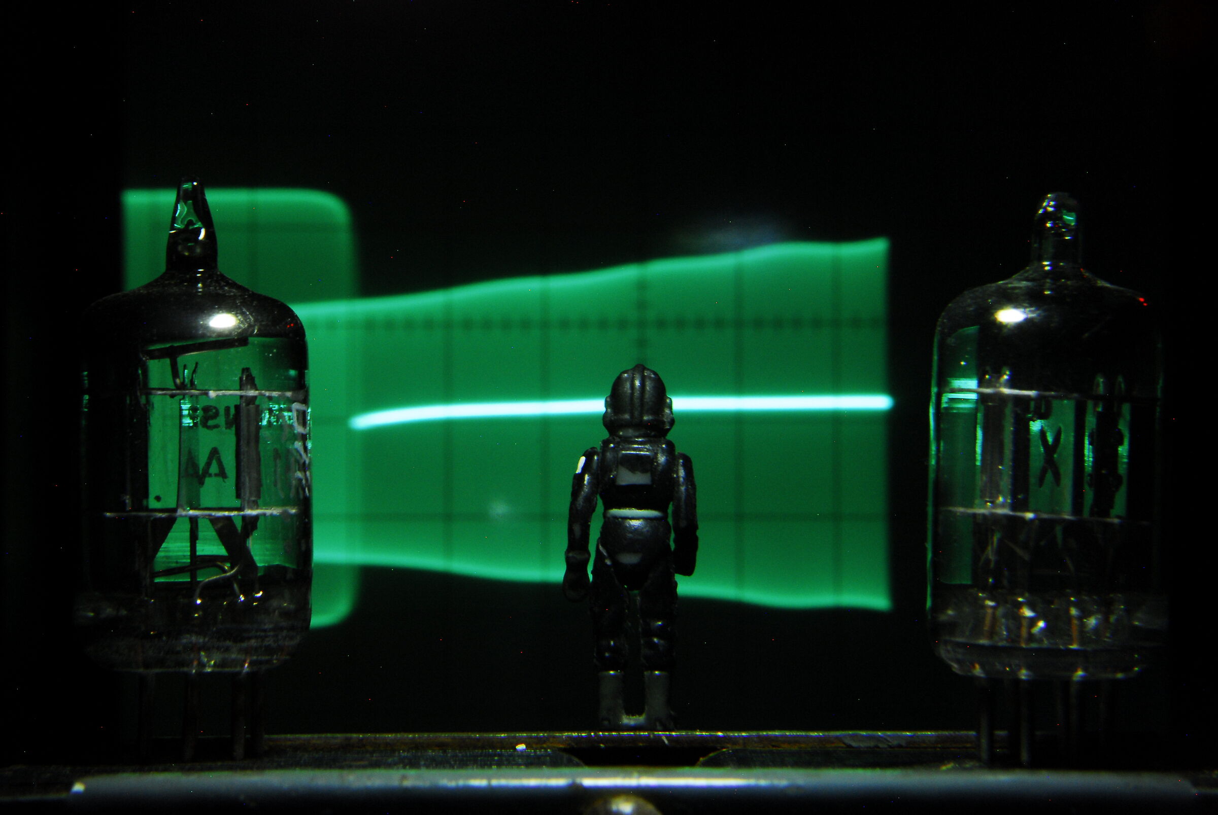 STExplorers: the secret plans of the atomic reactor