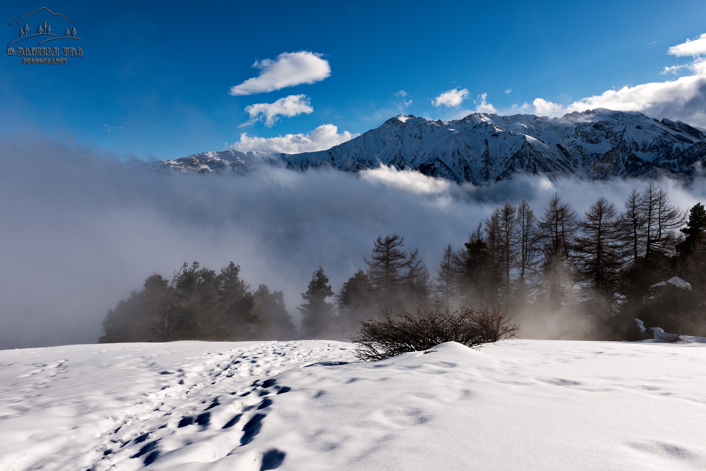 Il Becco dell'Aquila spunta tra le nubi