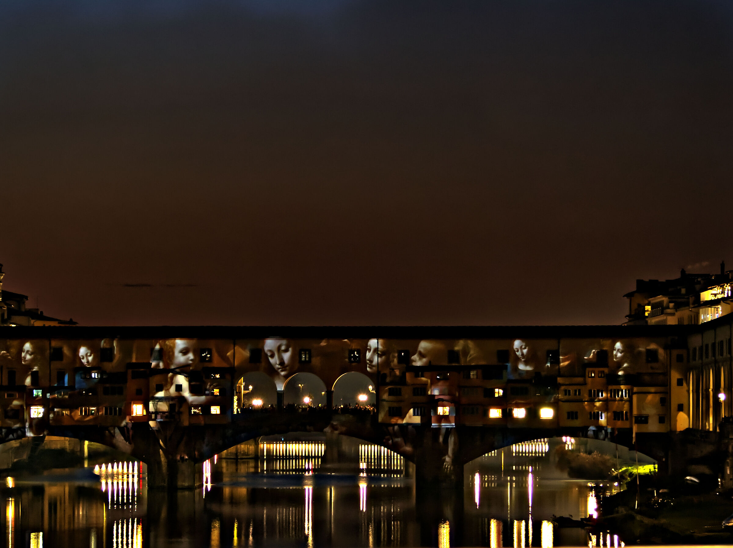 Ponte vecchio 31/12/2018 with drawings by Leonardo da Vin