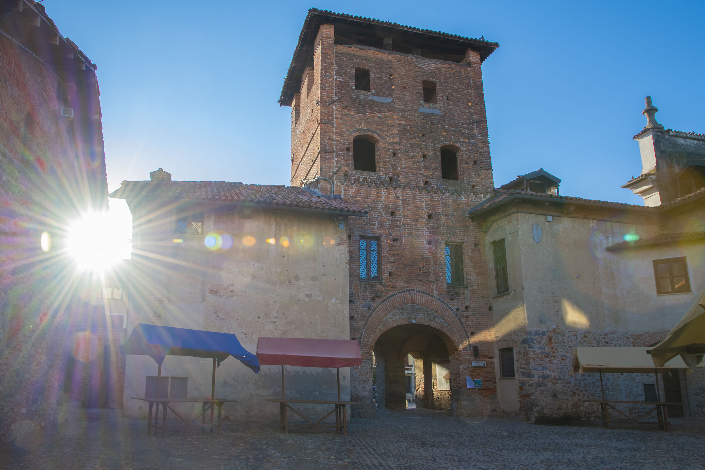 Ultime luci sul Ricetto di Candelo