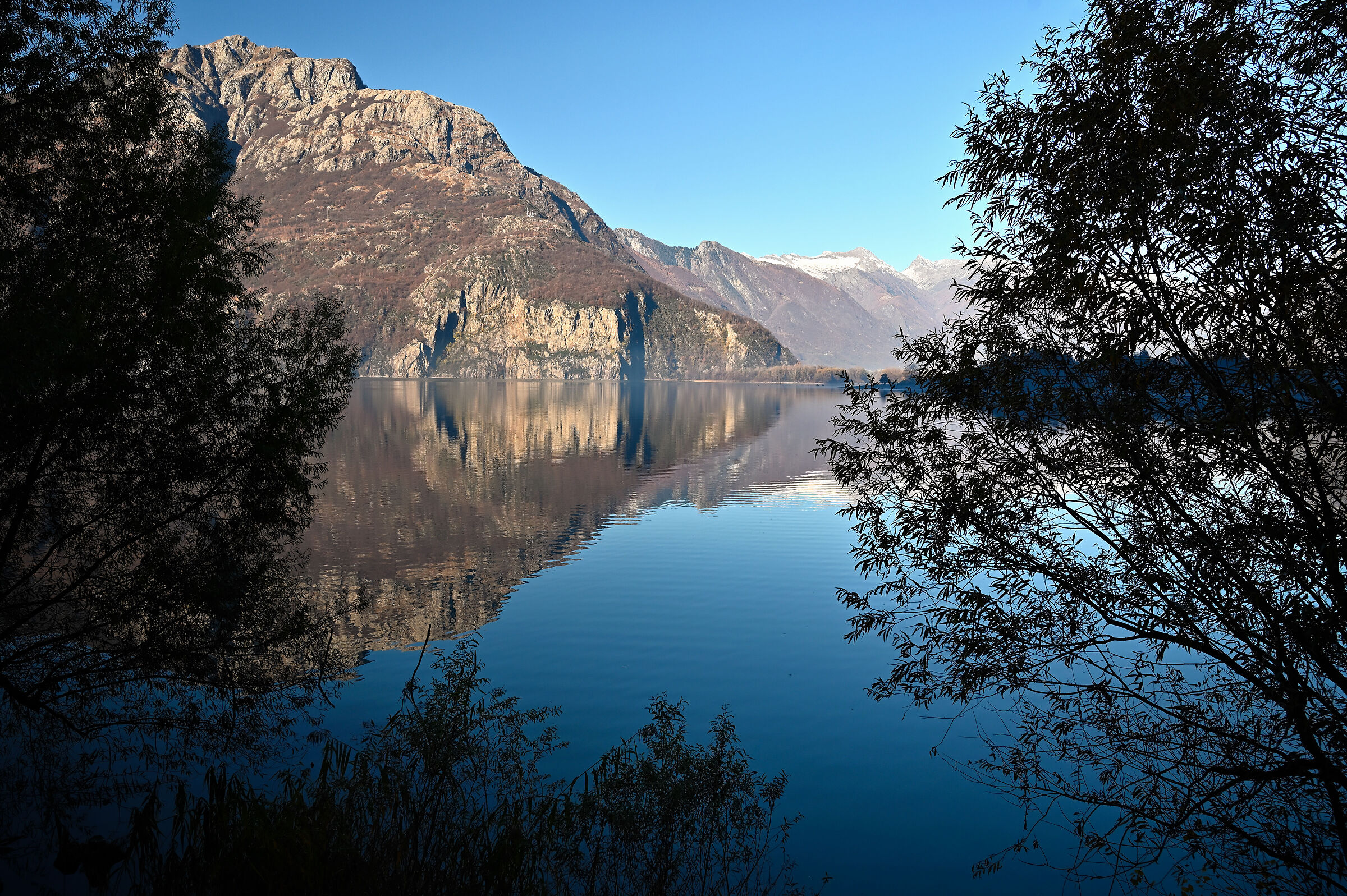 Lago di Mezzola (so) - Autunno
