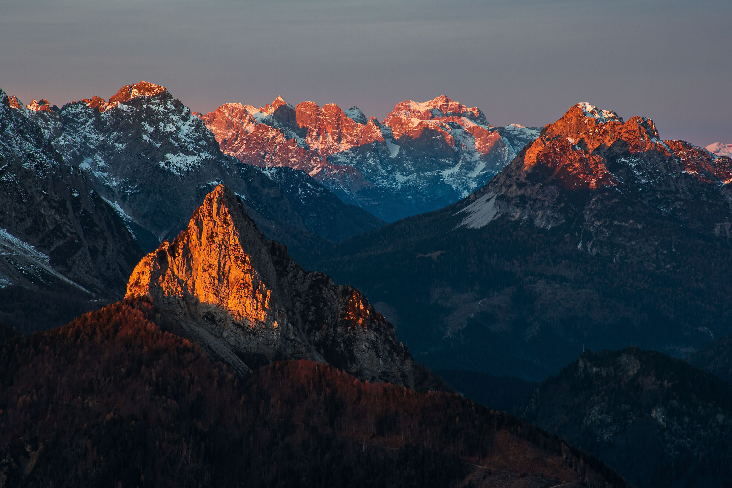 Alba dal Monte Gola