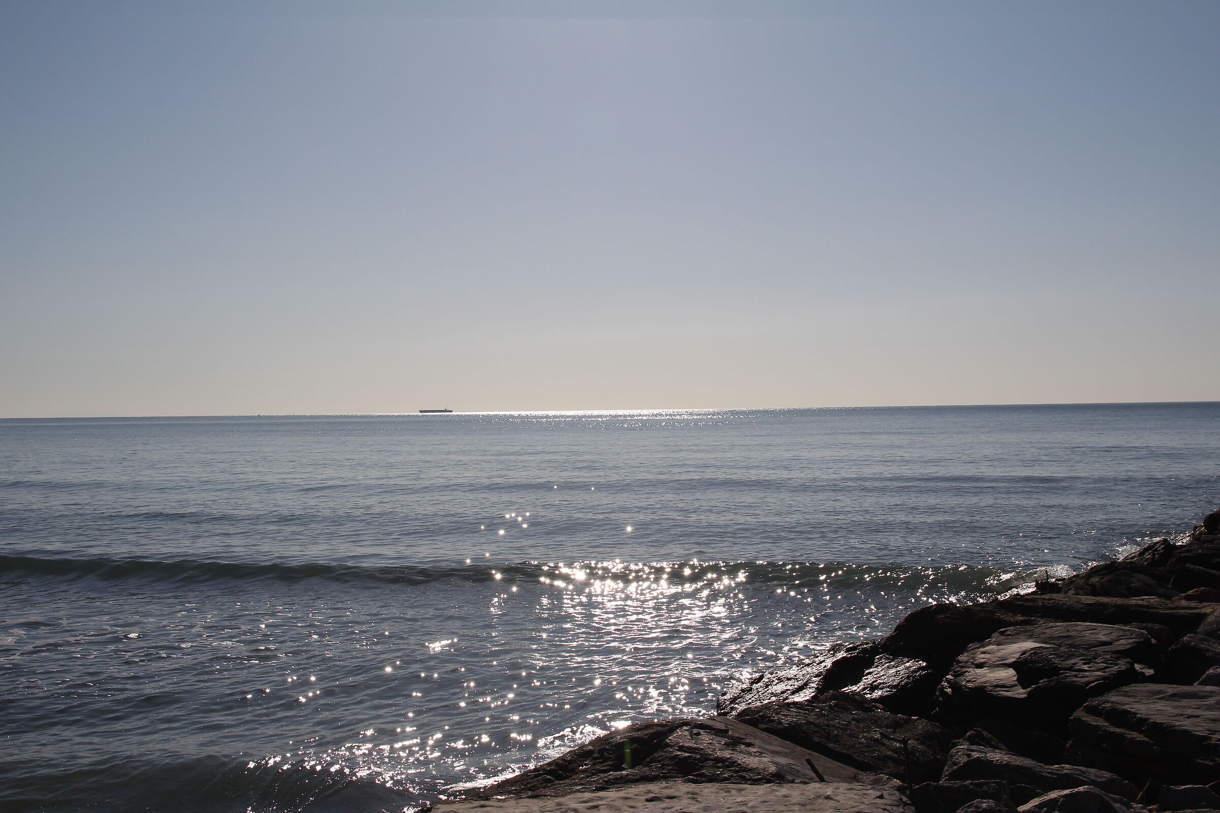 L'incanto della nave lontana