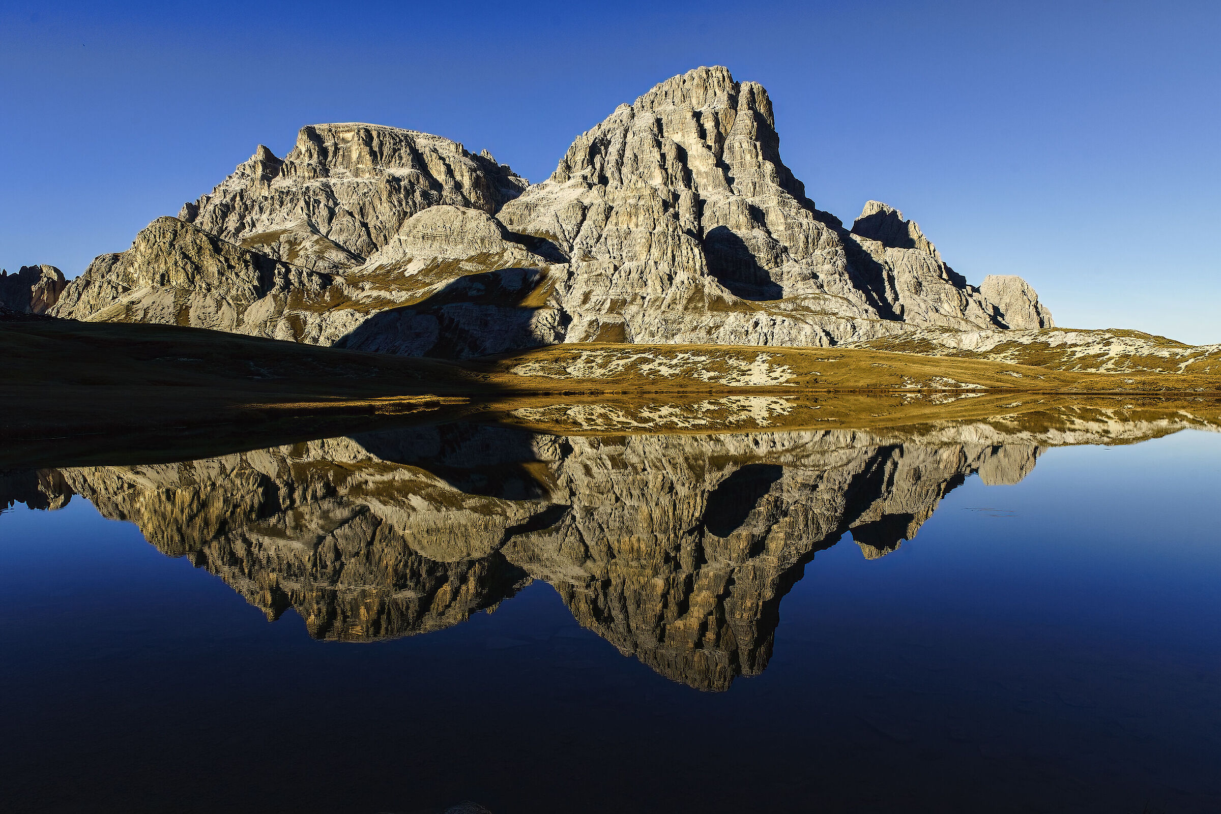 Dolomite mirror