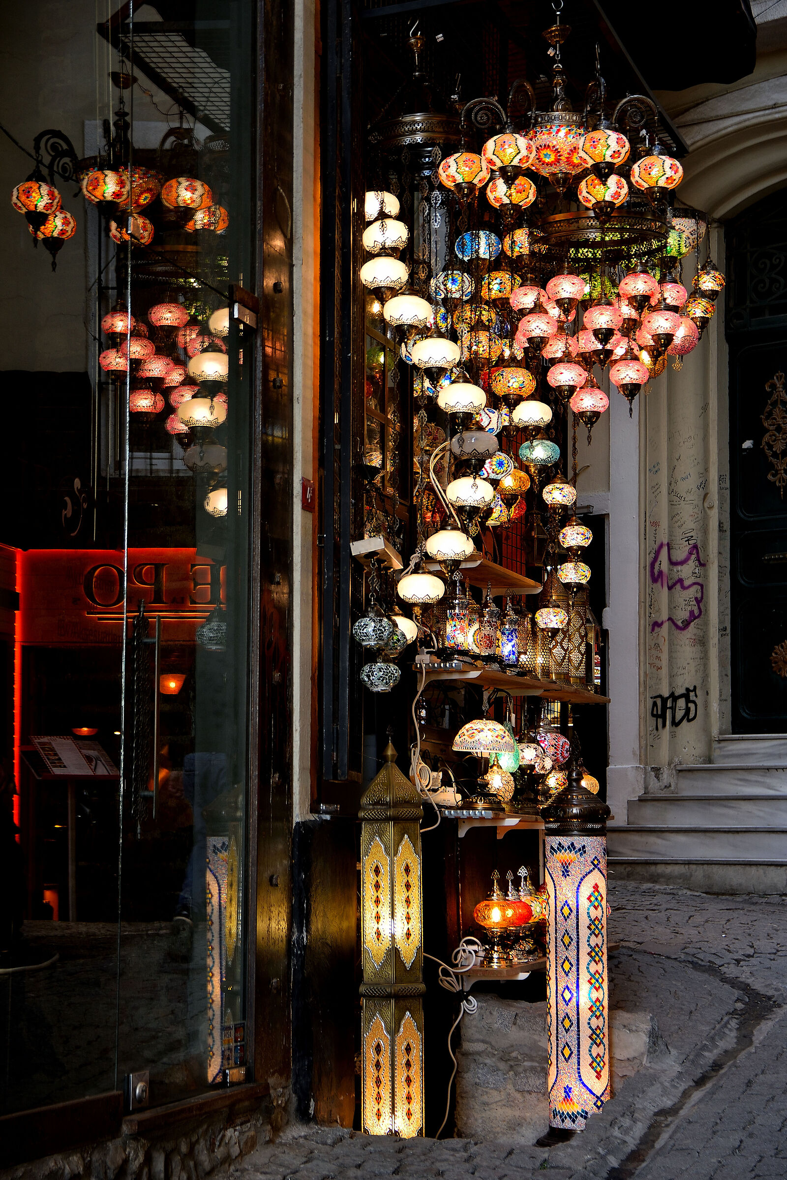 lights and lanterns