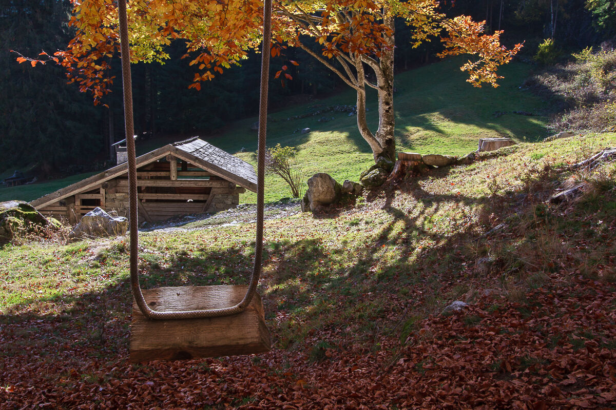 The rest of the swing ...