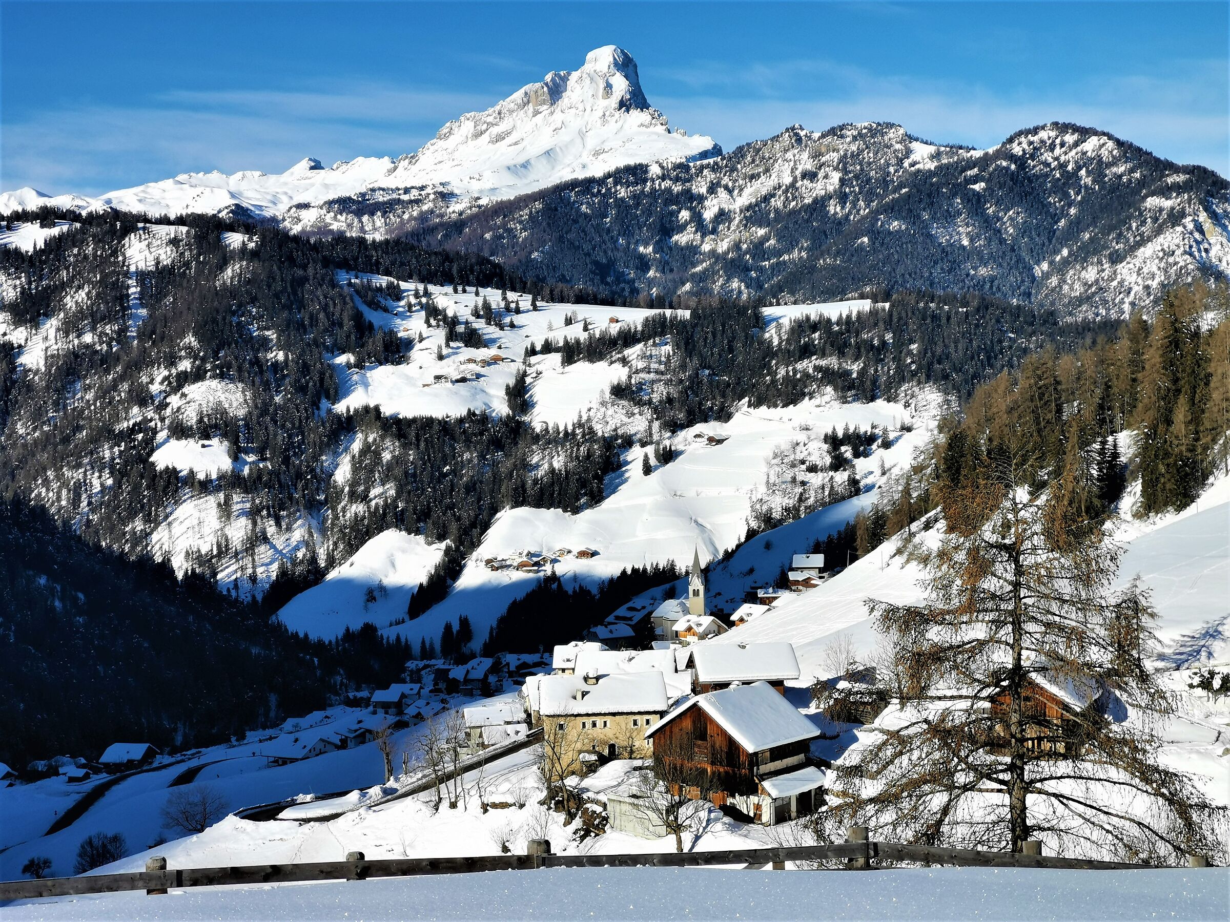 La Valle e la prima neve di questo inverno
