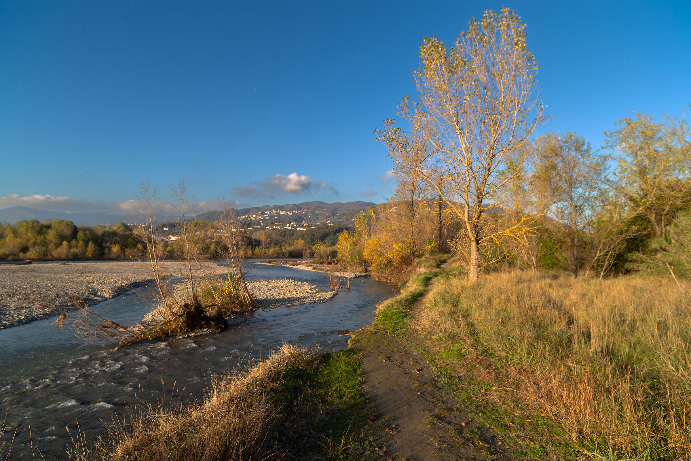 the river Magra d'Autunno