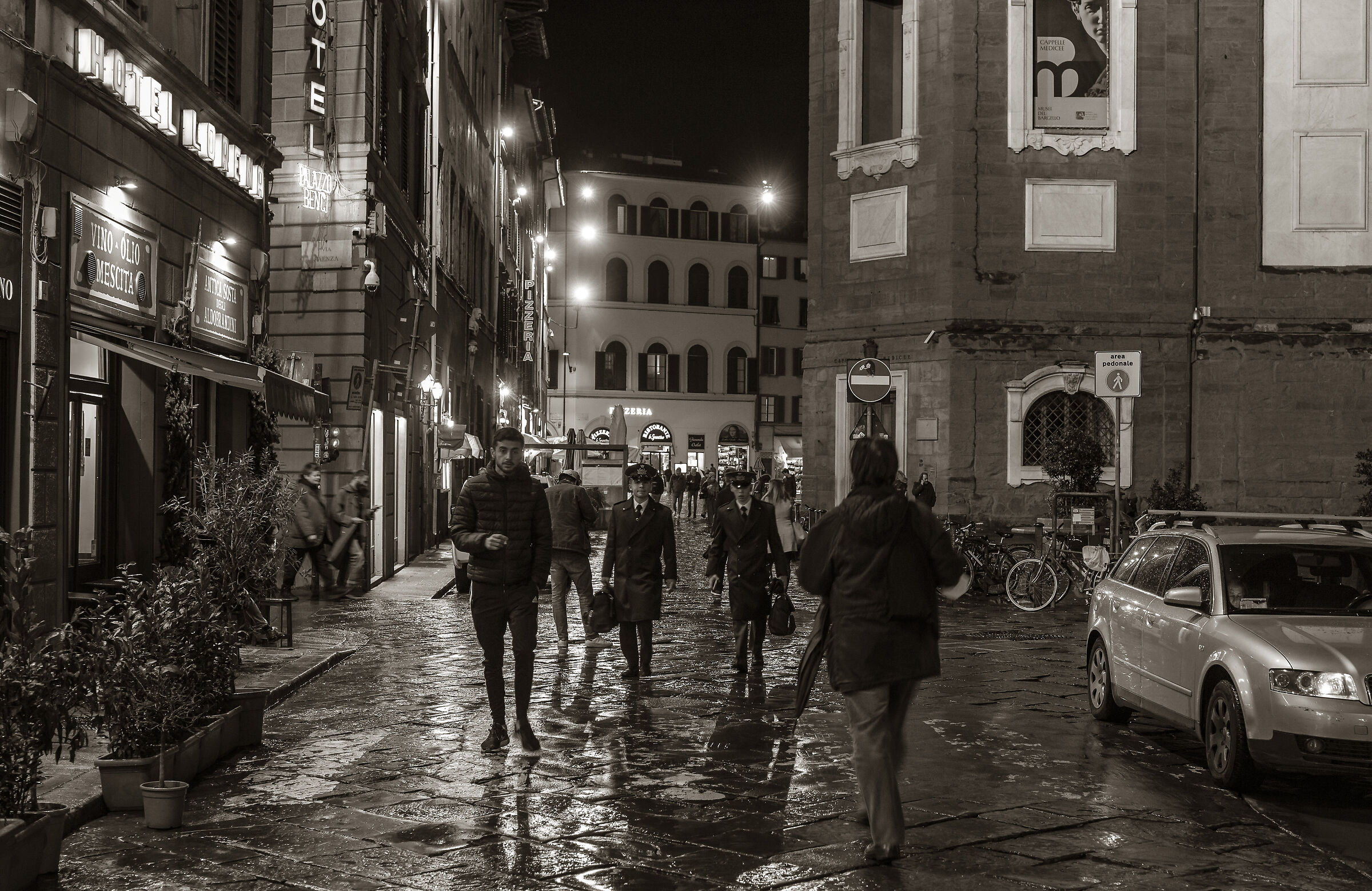 To the Medici Chapels