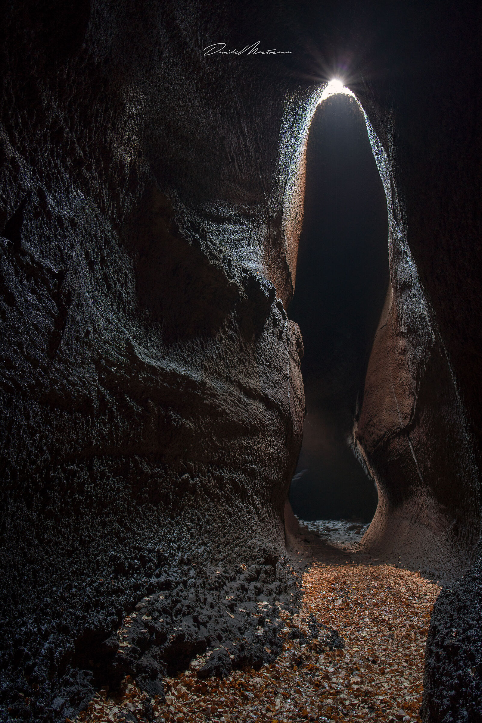 Grotta lavica di Serracozzo - Etna