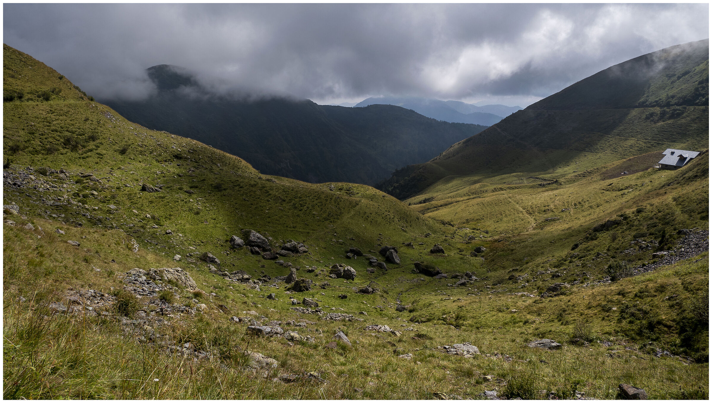 Cycling on the Panorama of the peaks