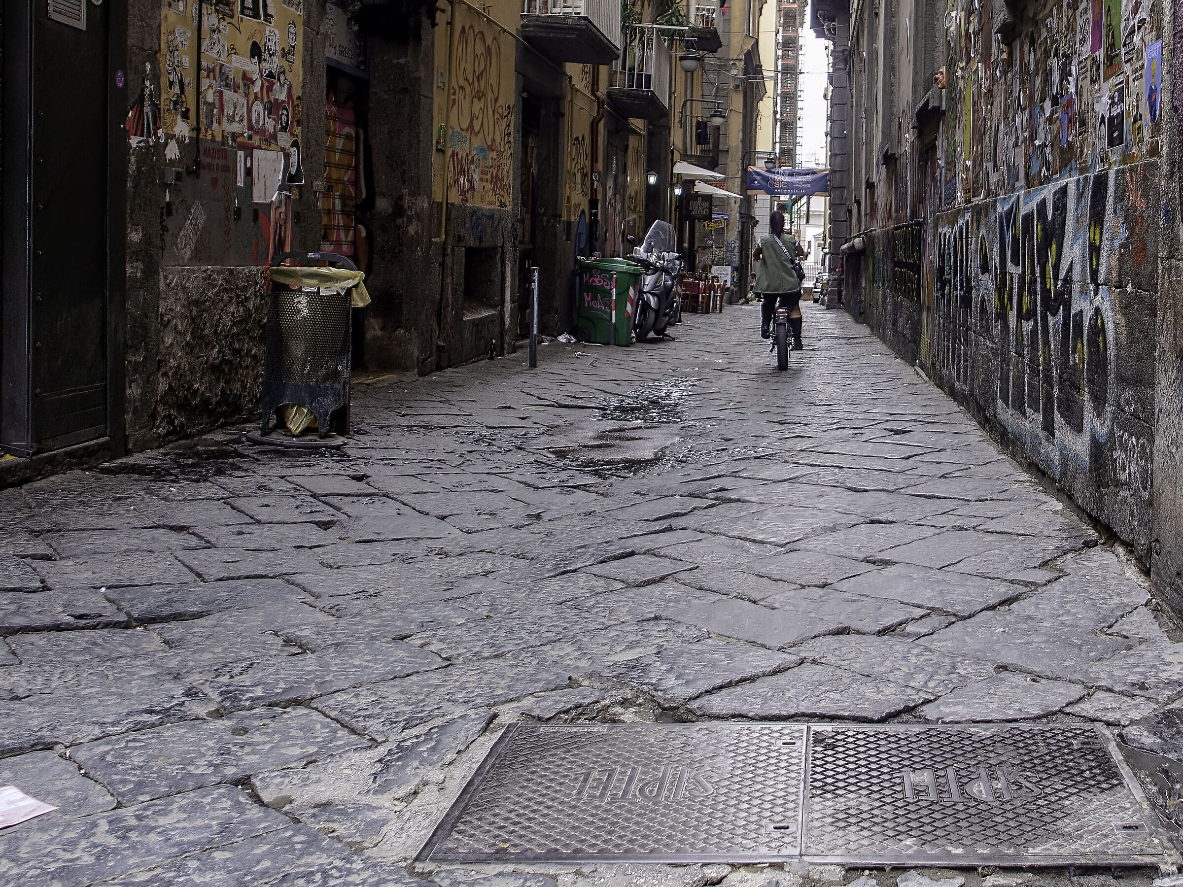 Alley downhill, you pedal better...