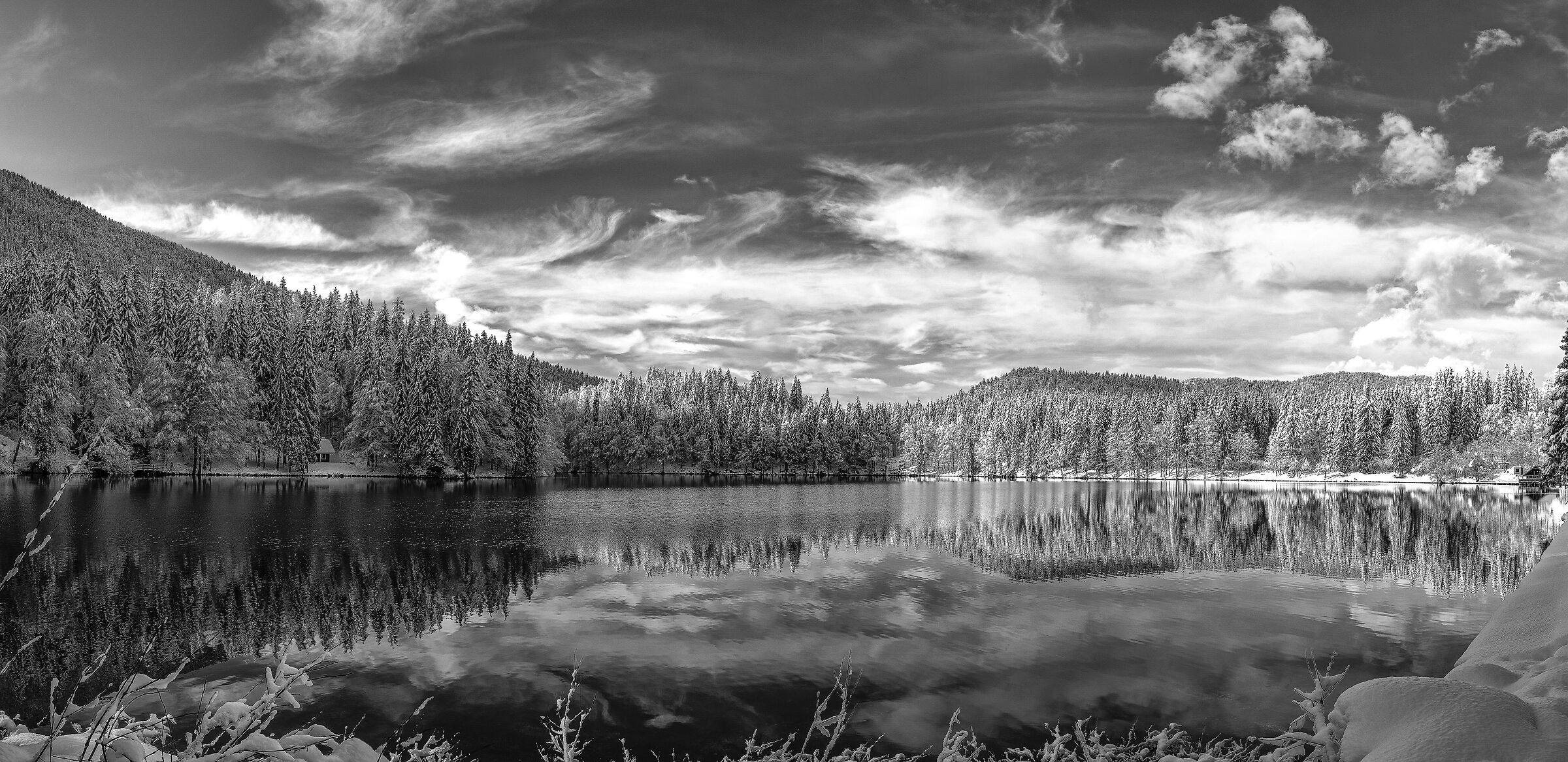 Lago inferiore di fusine 29/11/2021 in BW rieditato
