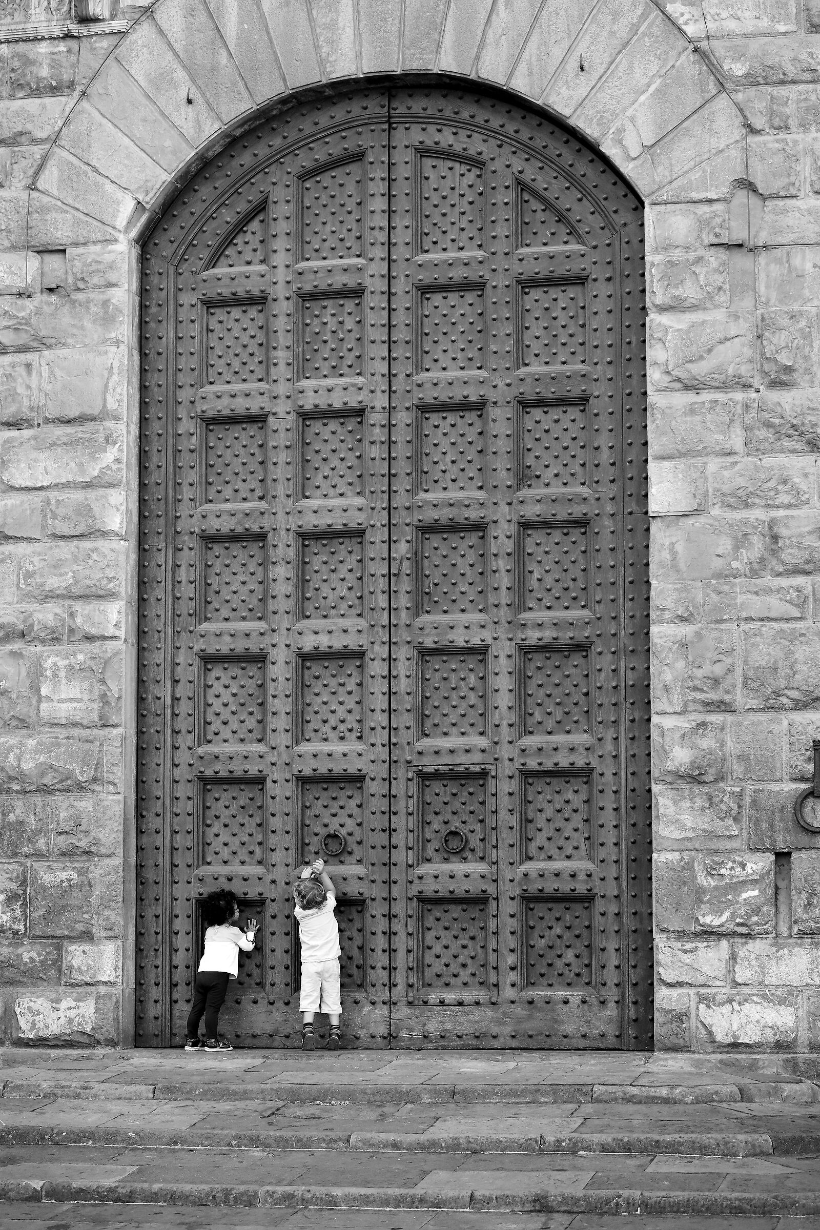 Toc Toc is there anyone?