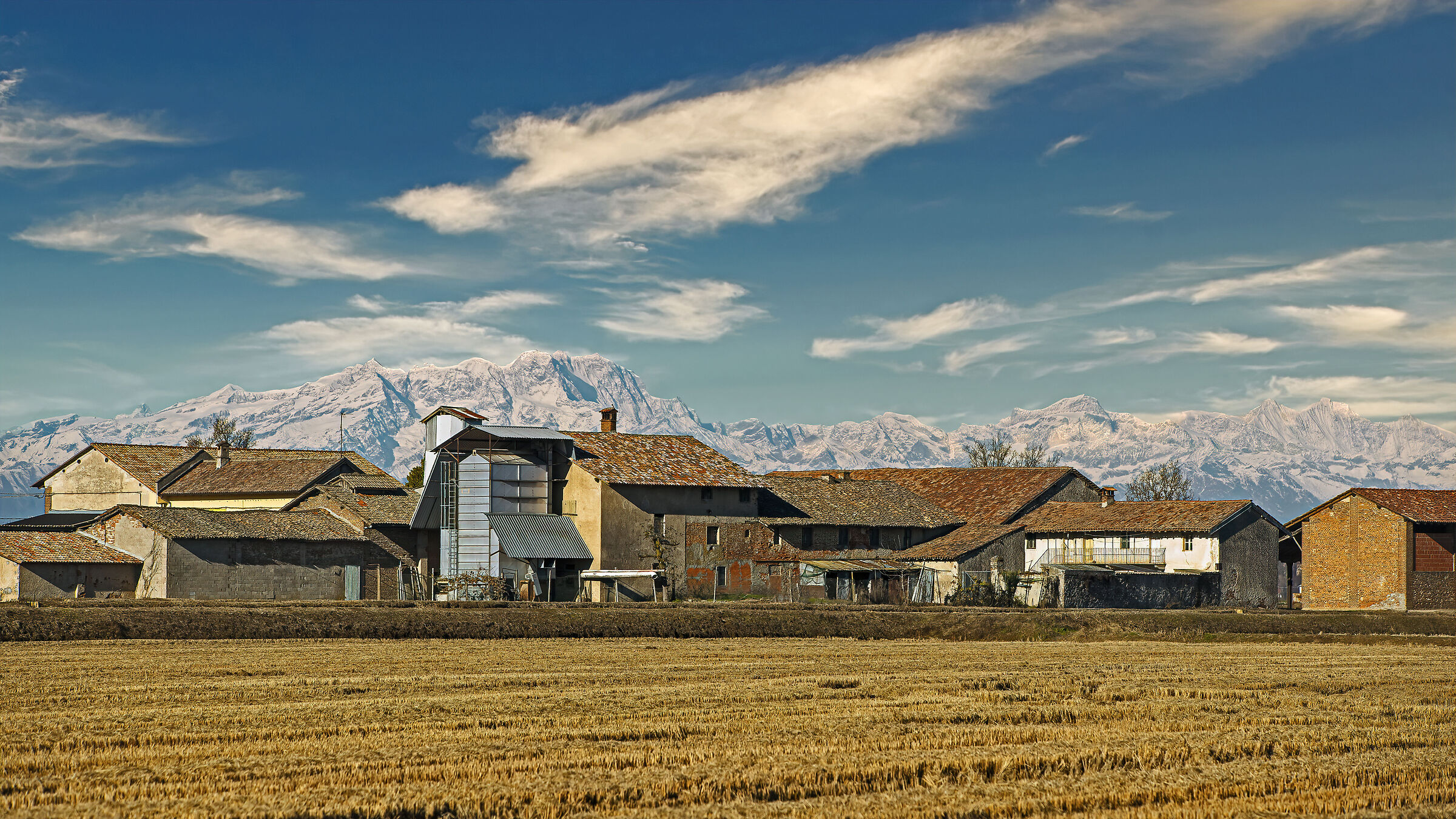 Così vicine così lontane