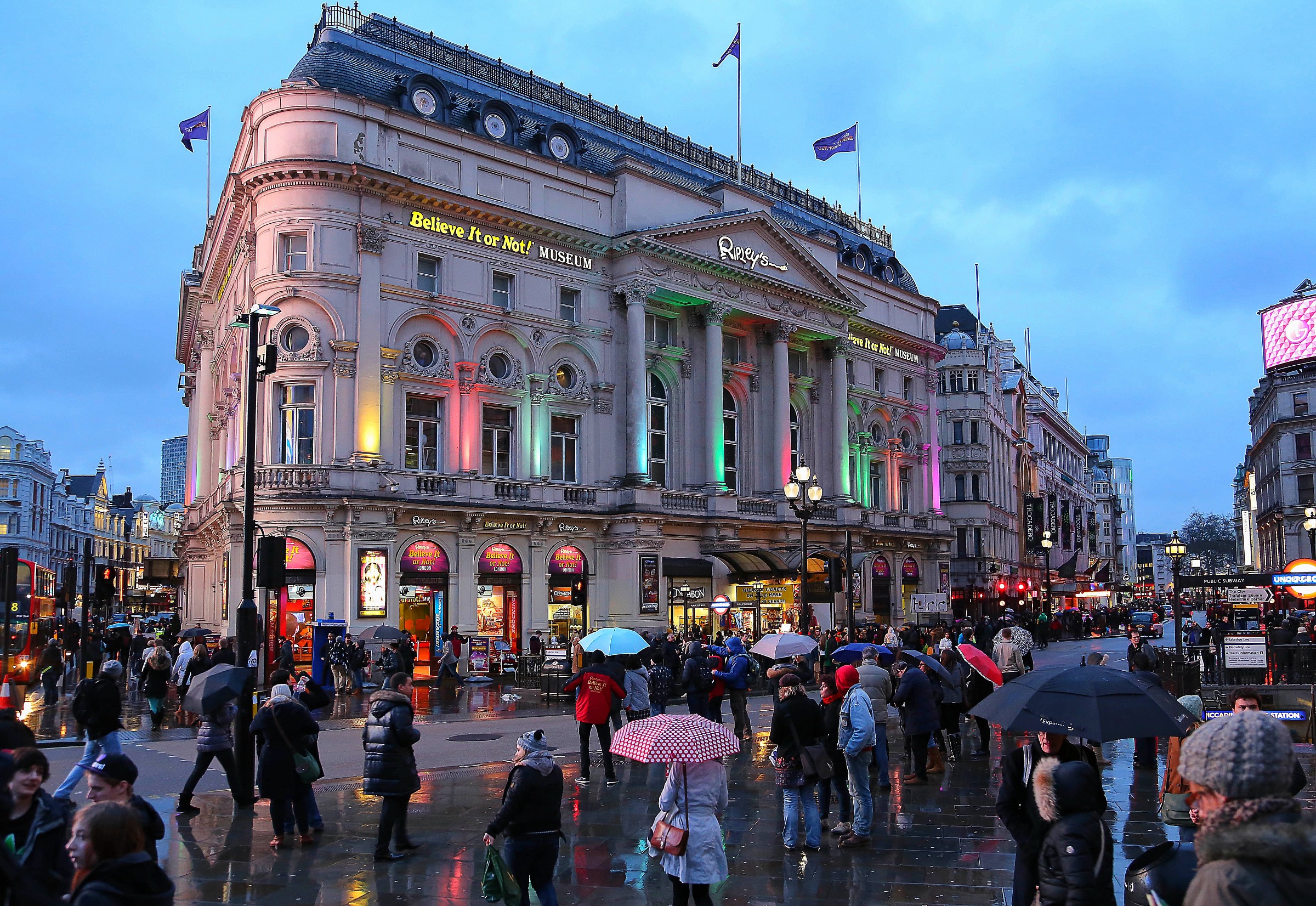 Piccadilly Circus