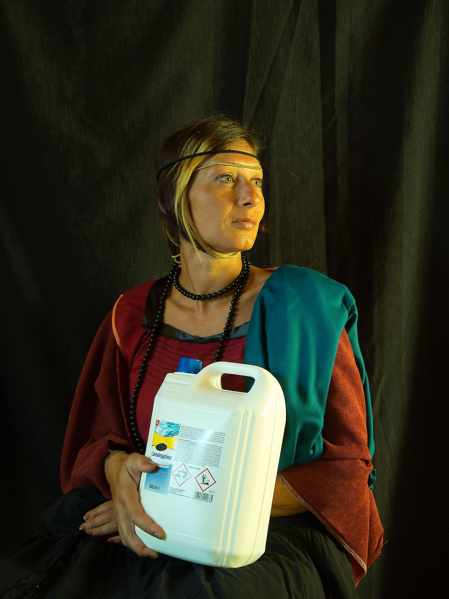 Si raccomanda l'uso della candeggina..