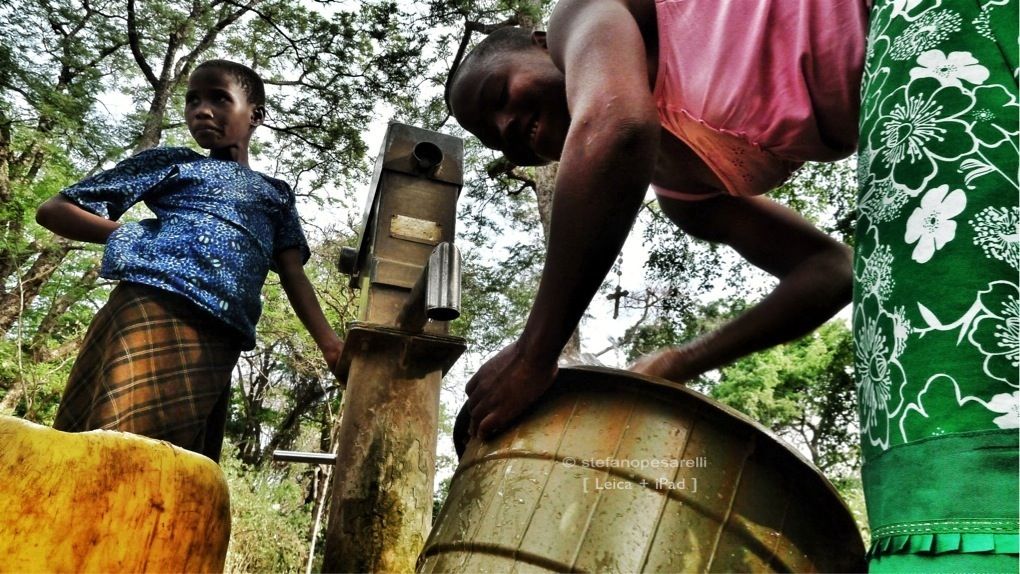 Africa, n viaggio con una Leica e un iPad.