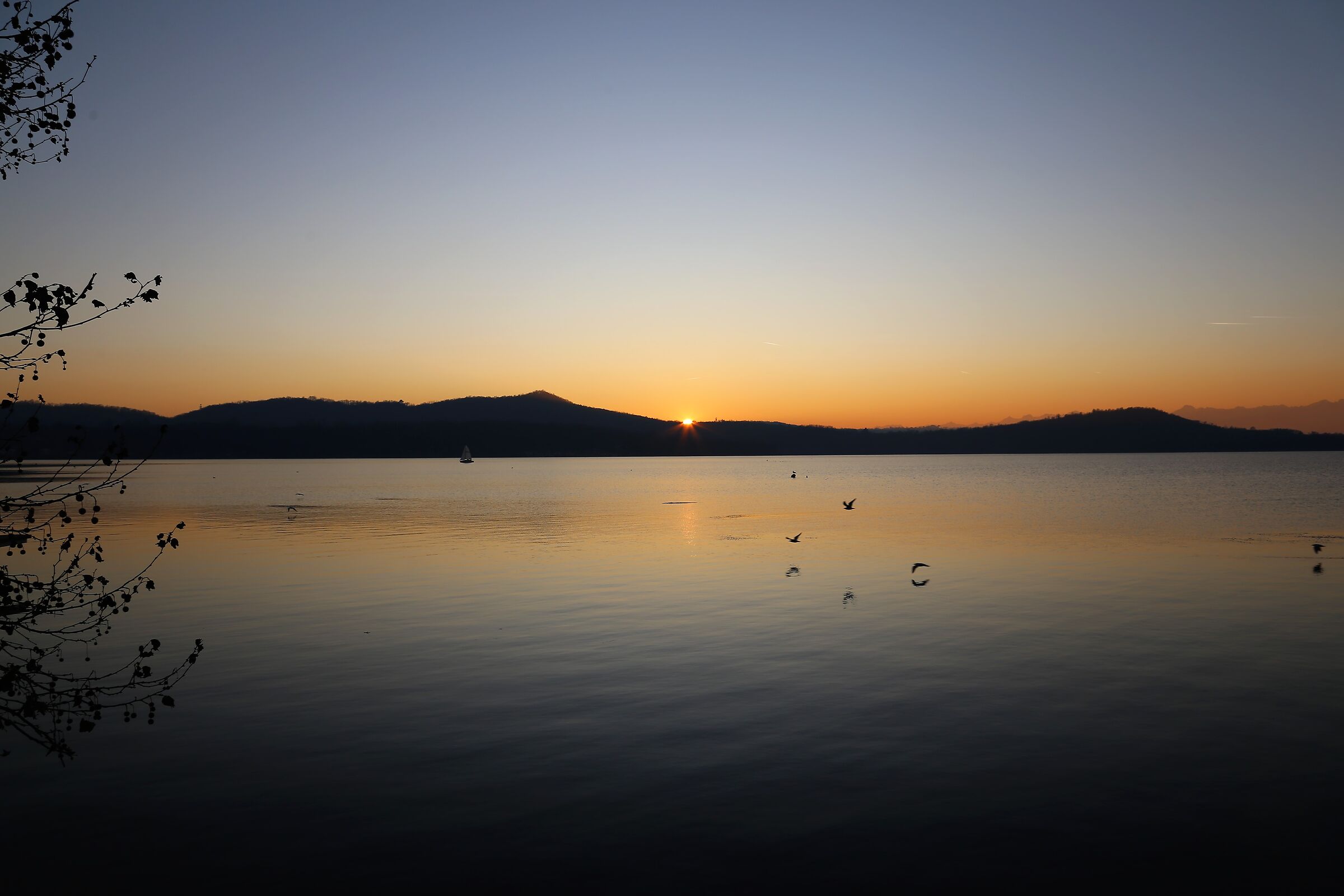 Tramonto sul lago di Viverone