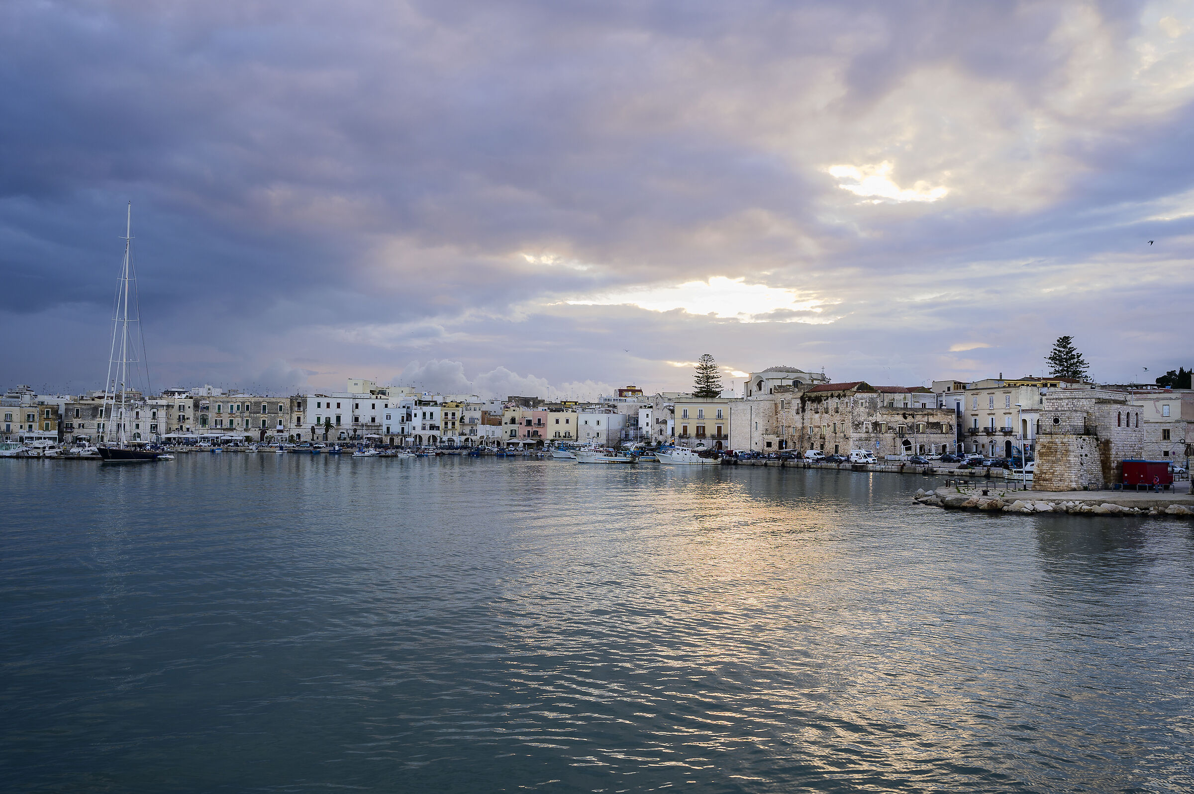 THE PORT OF TRANI