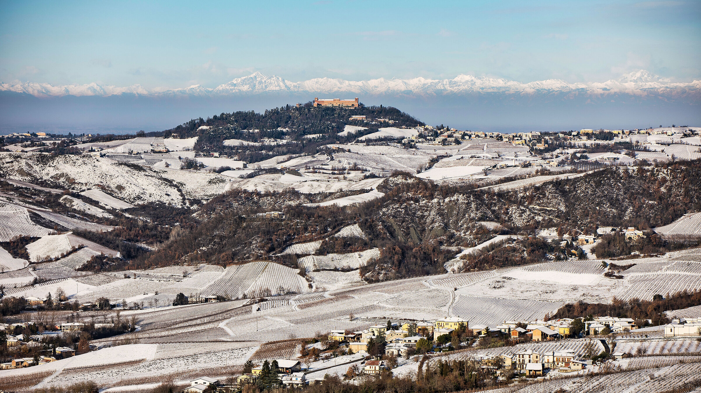 Alps, castles and gullies.... Oltrepo' Pavese