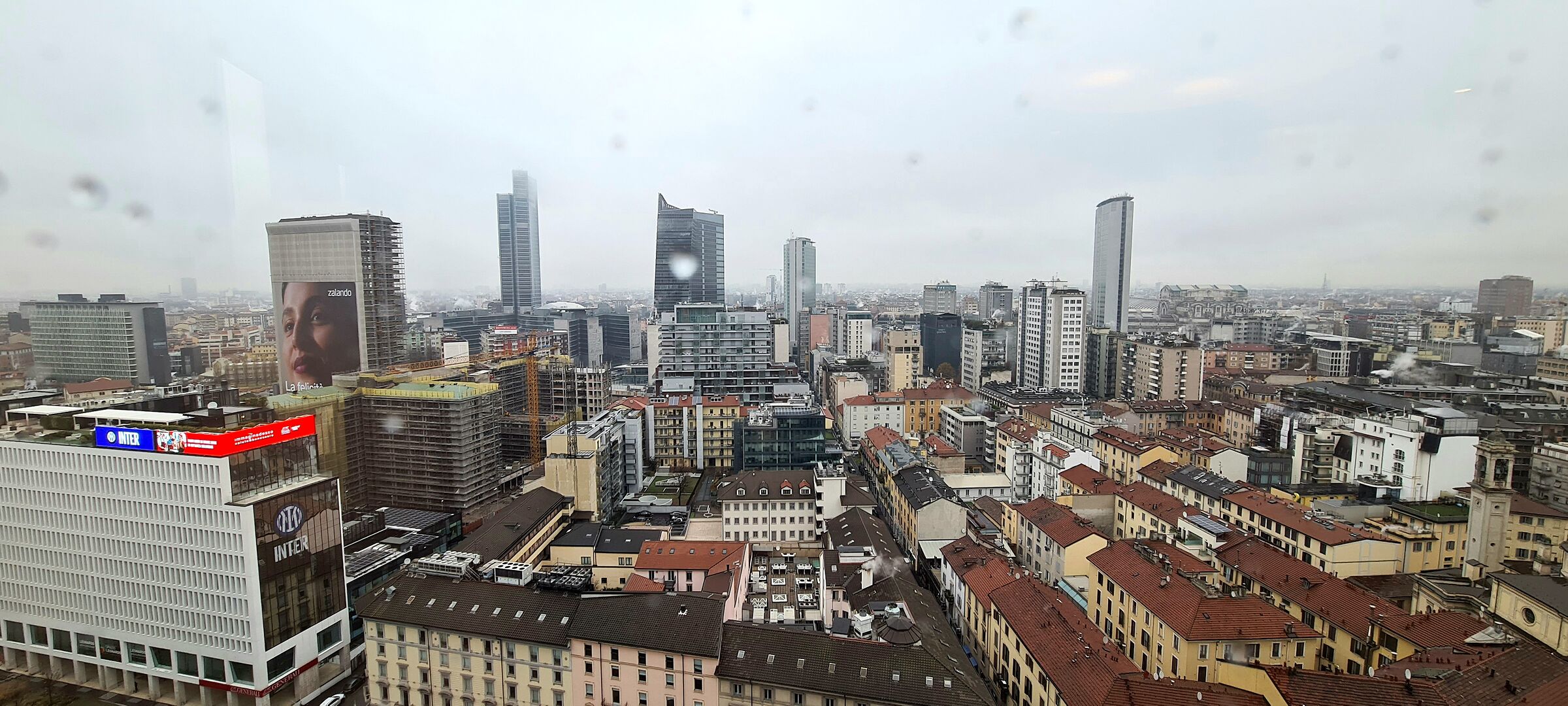 Milano oggi misto pioggia e neve